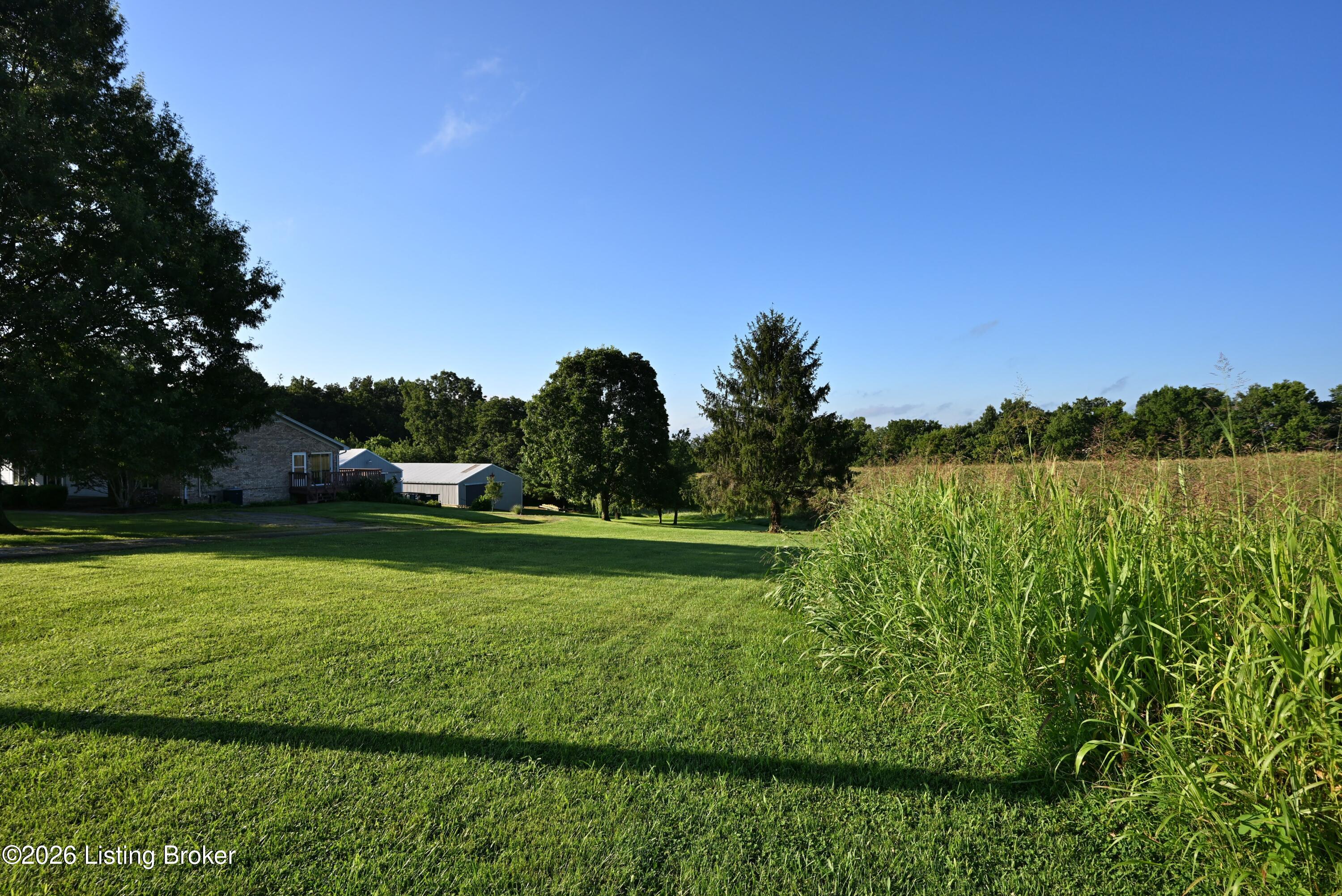 290 Hochstrasser Rd Property Photo 6