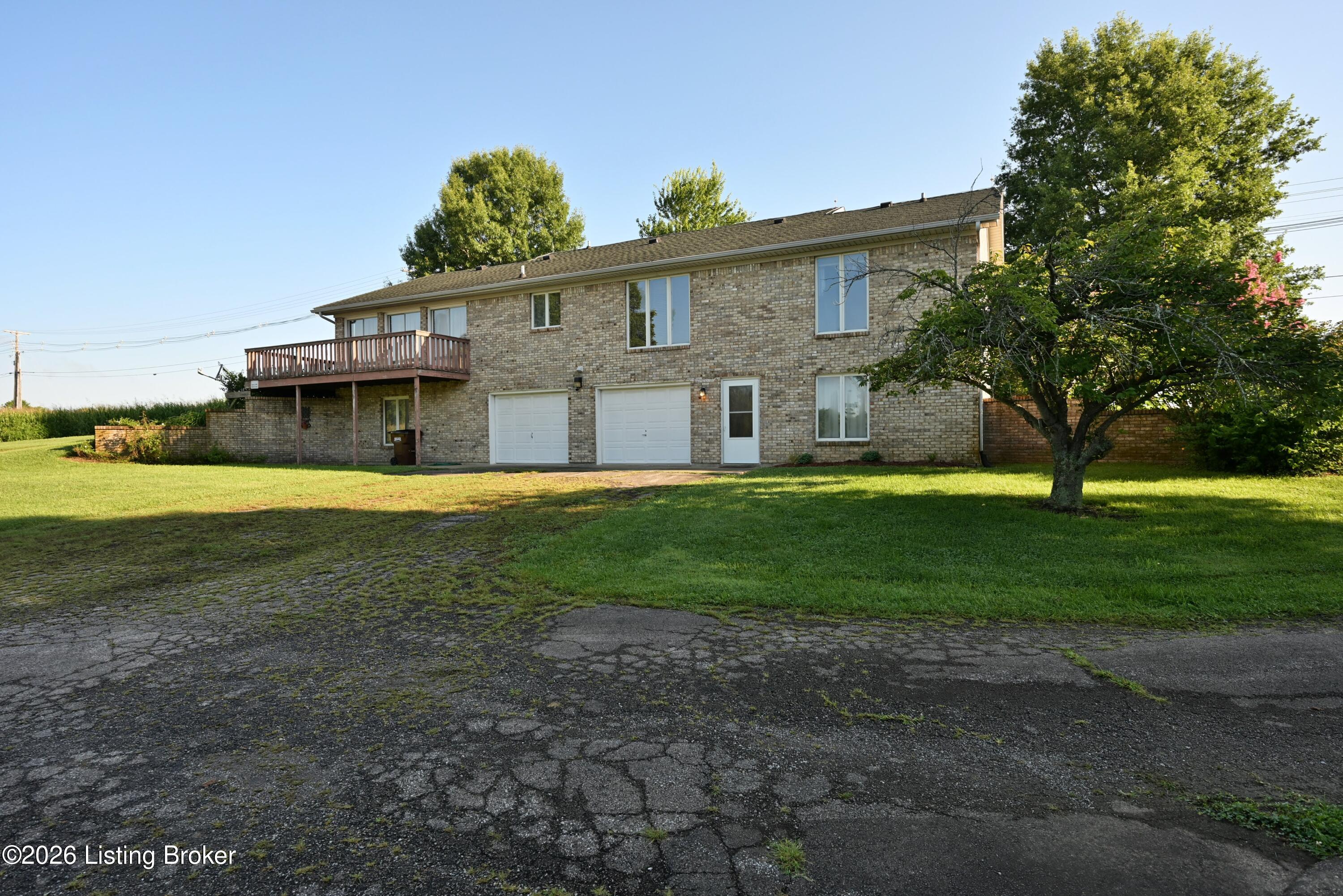 290 Hochstrasser Rd Property Photo 14
