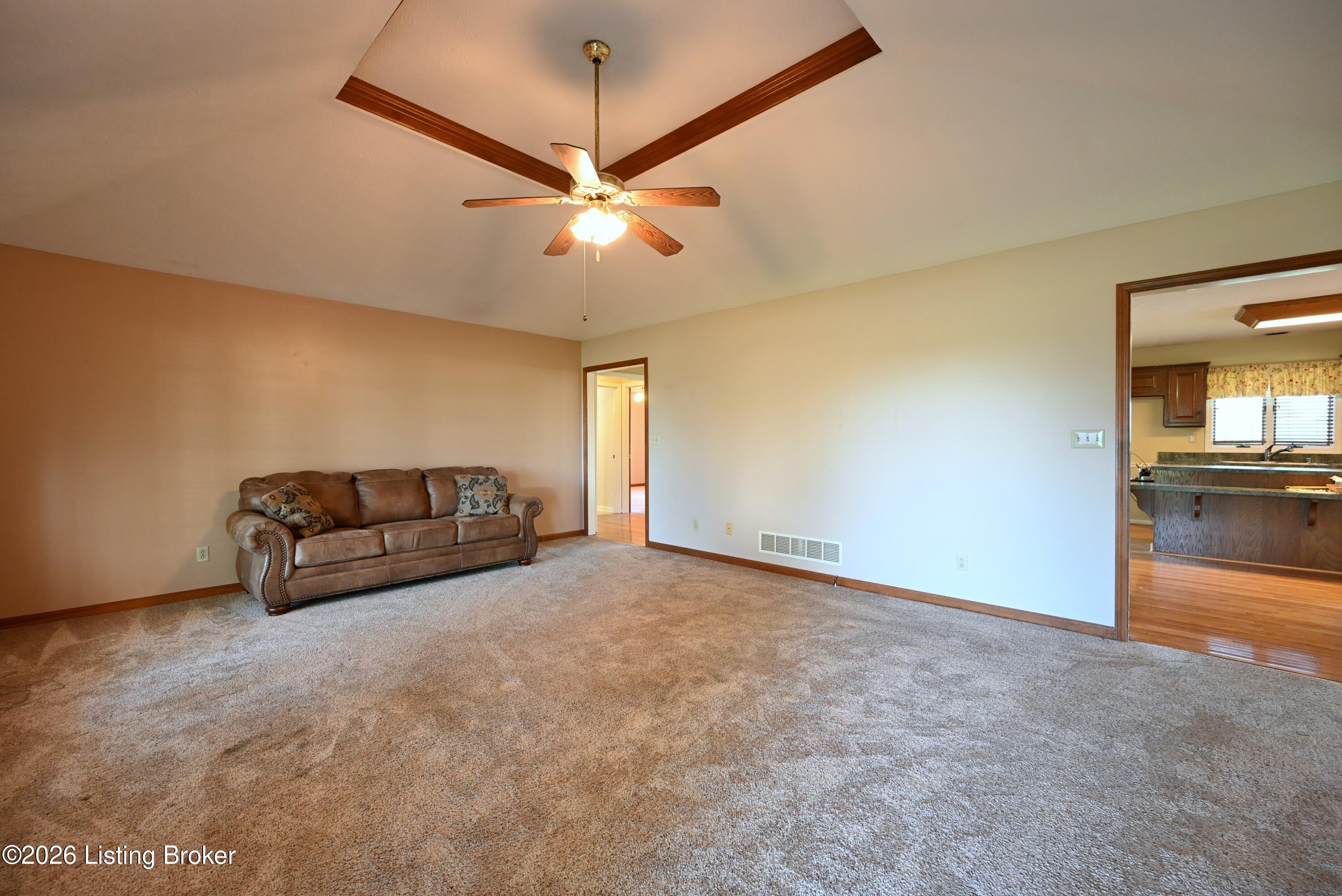 290 Hochstrasser Rd Property Photo 29