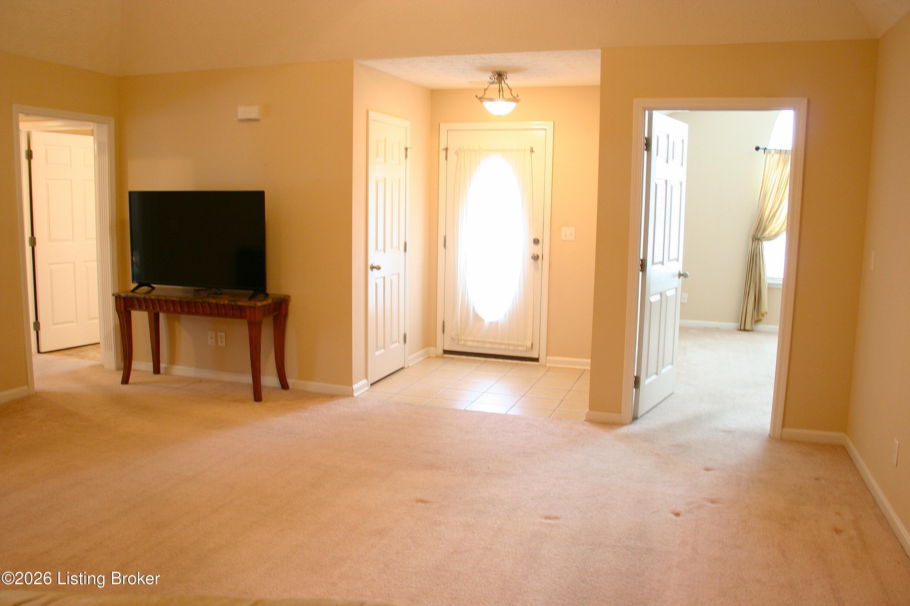 112 Bronze Wood Way Property Photo 4