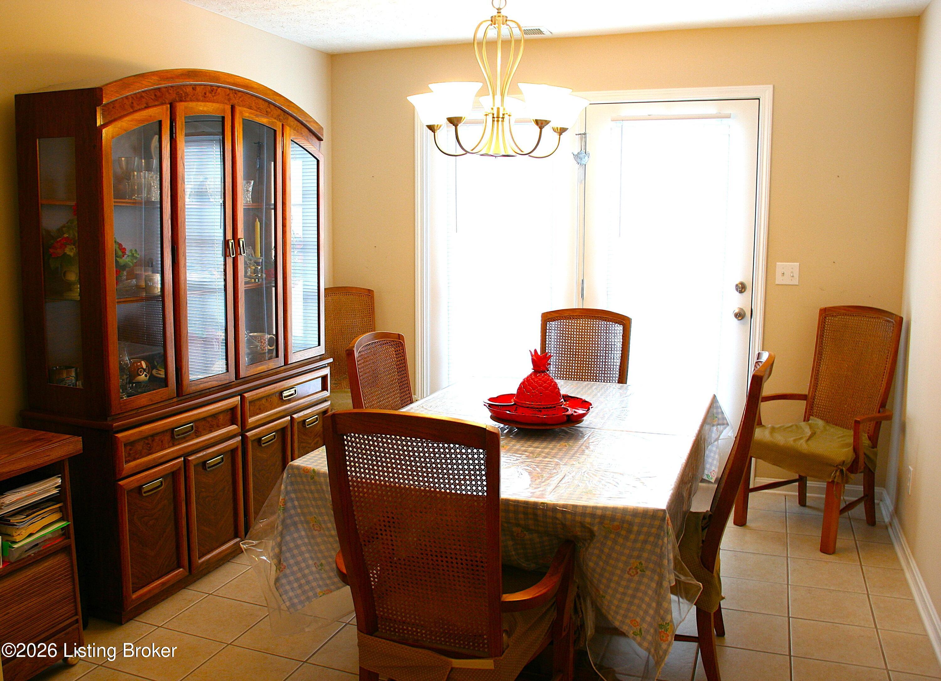 112 Bronze Wood Way Property Photo 8