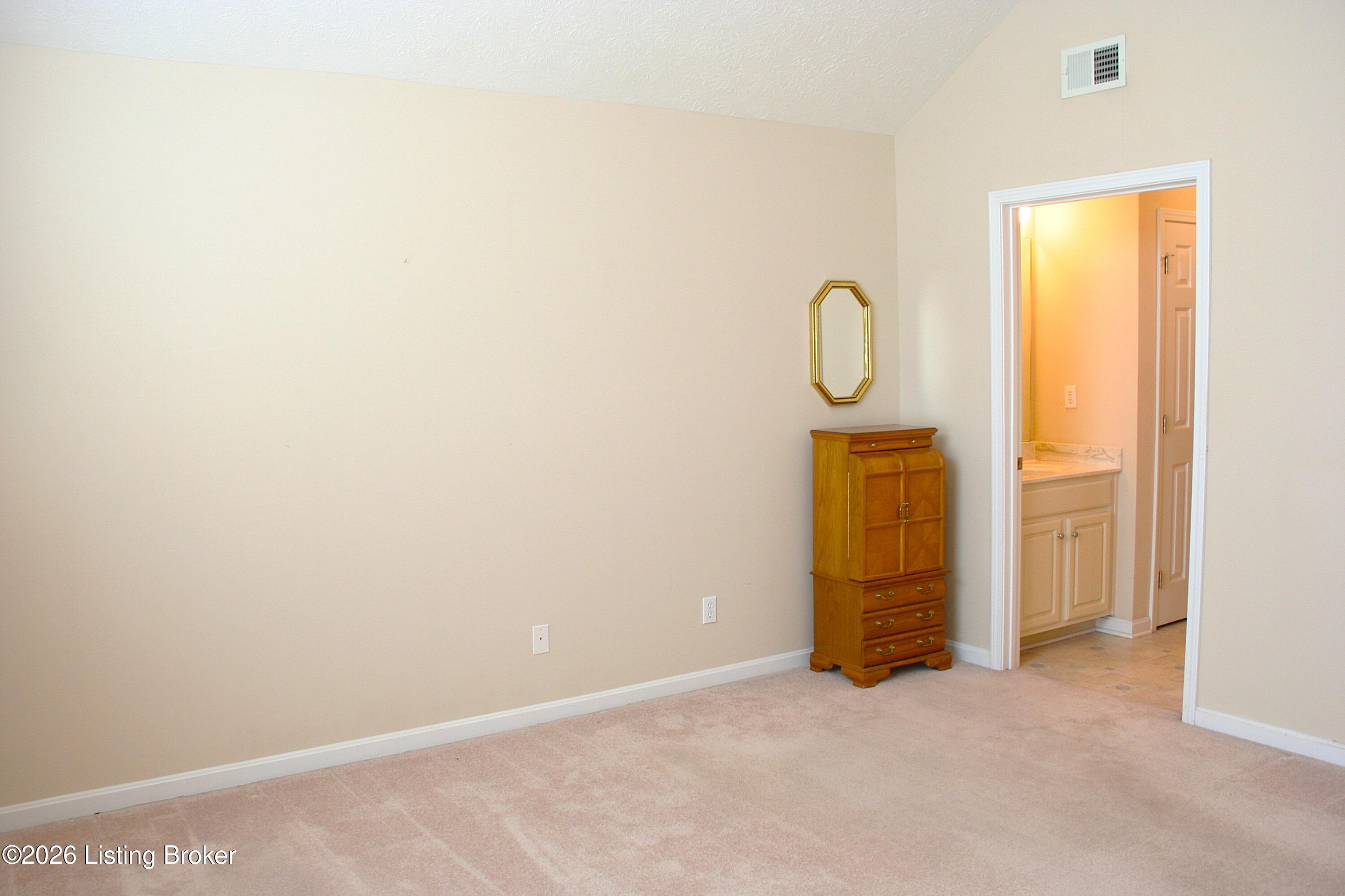 112 Bronze Wood Way Property Photo 13