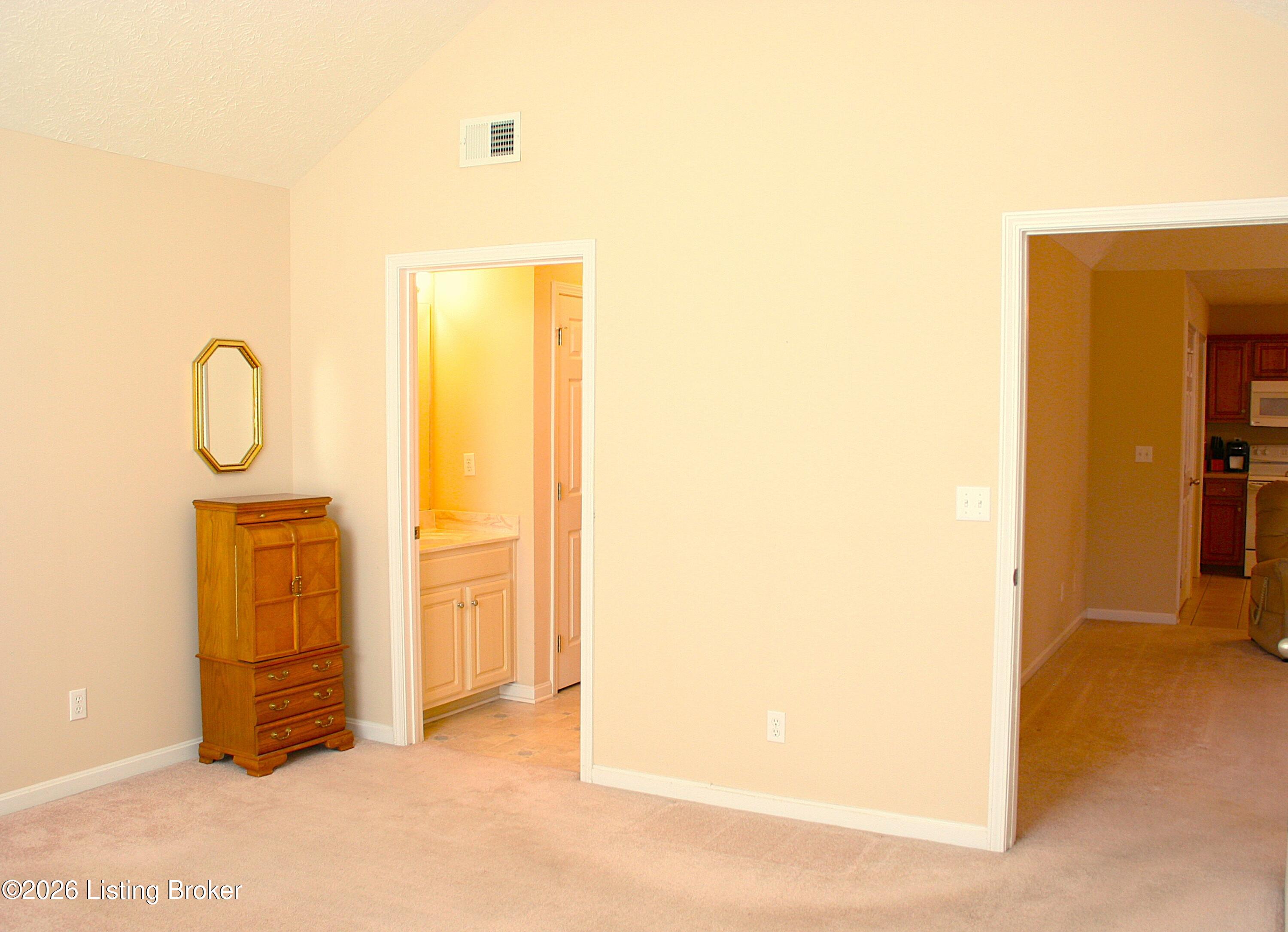 112 Bronze Wood Way Property Photo 14