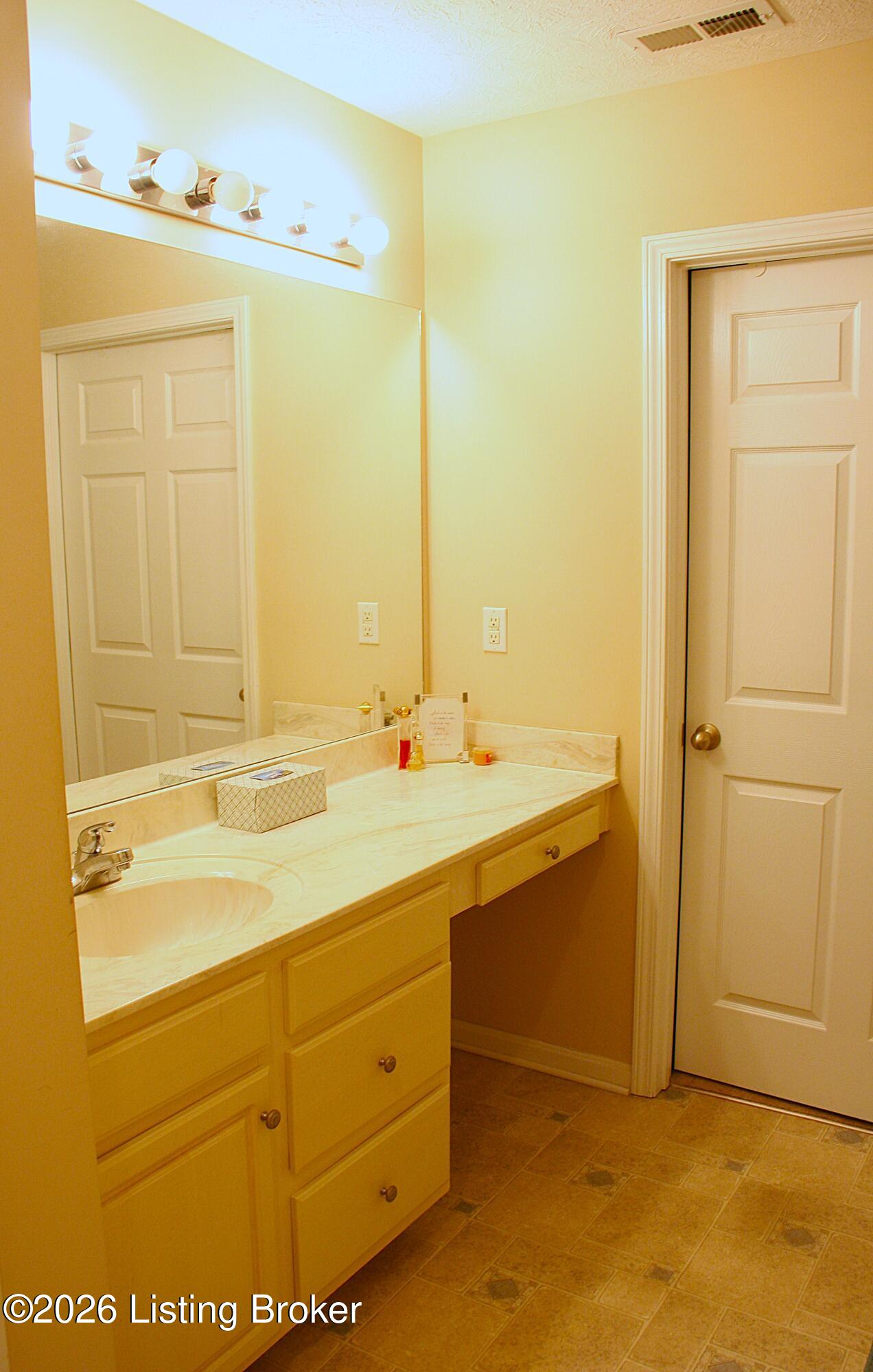 112 Bronze Wood Way Property Photo 19