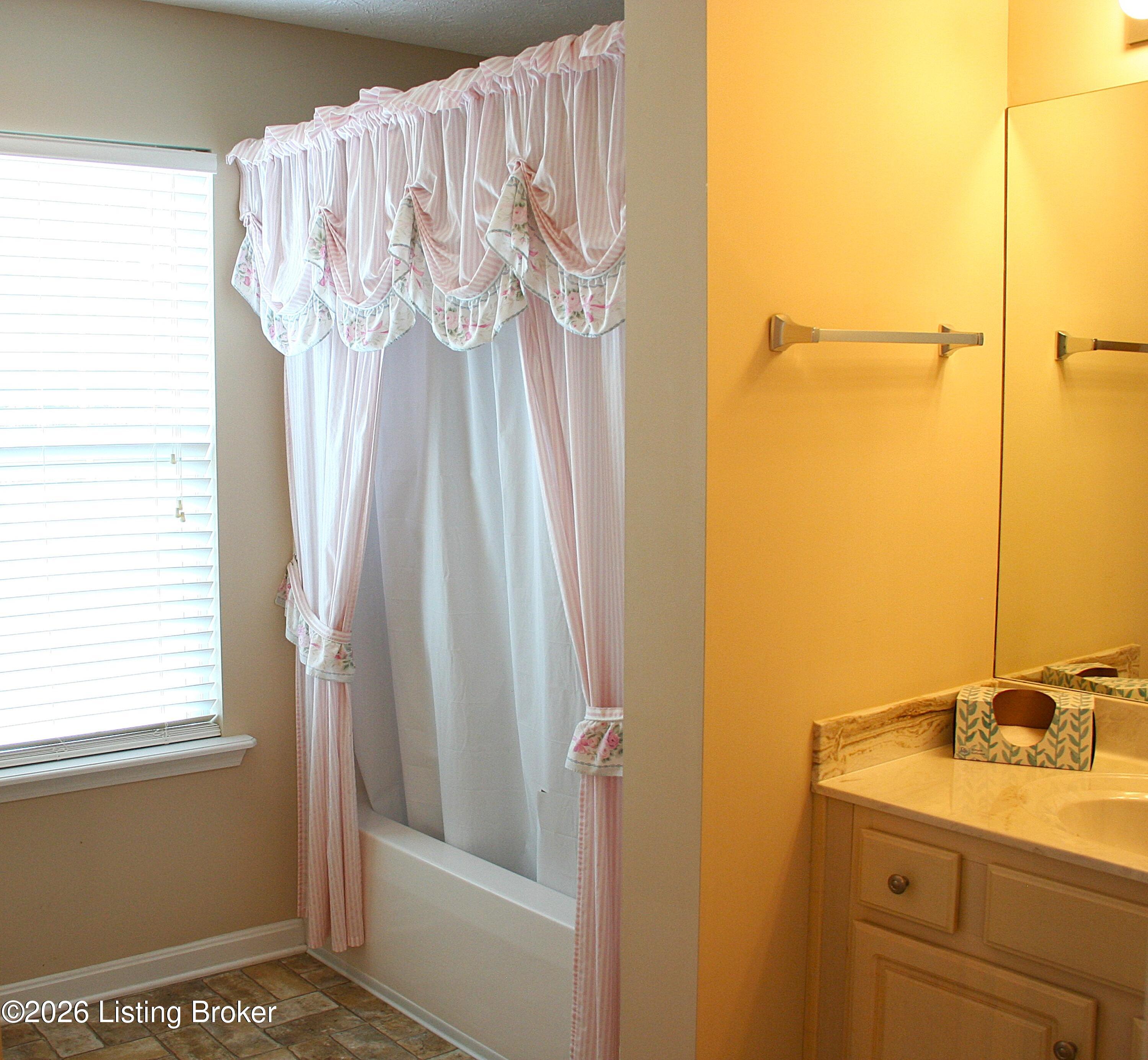 112 Bronze Wood Way Property Photo 32