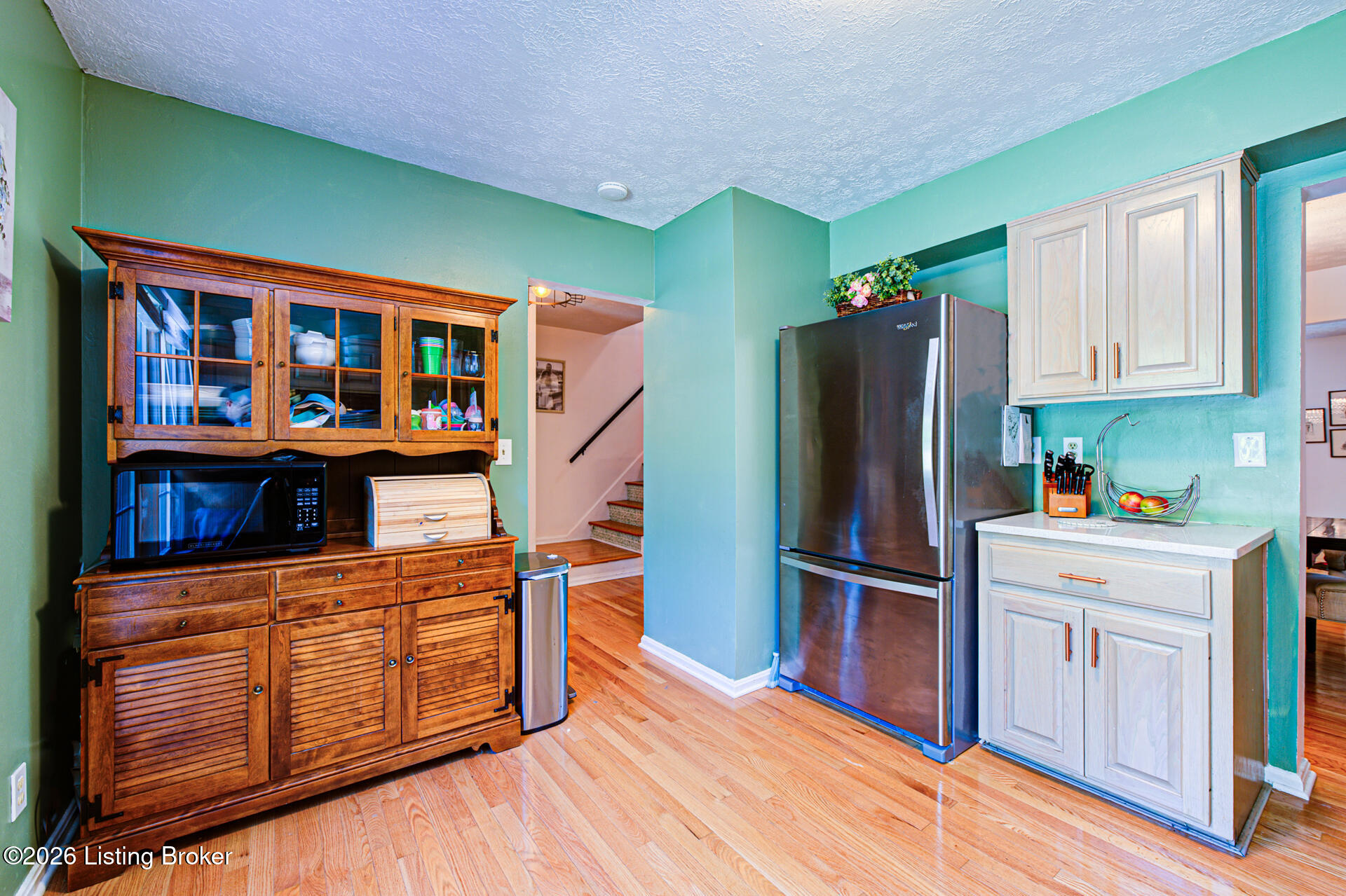 1214 Inverary Ct Property Photo 5