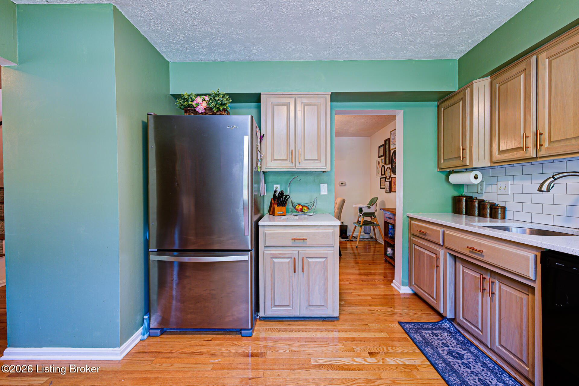 1214 Inverary Ct Property Photo 6