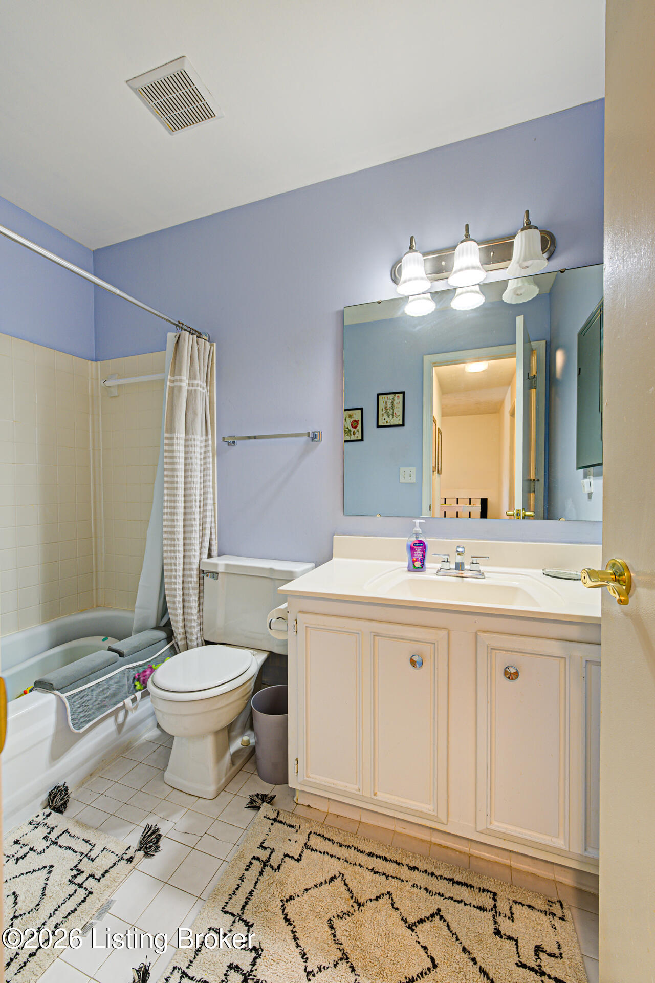 1214 Inverary Ct Property Photo 21