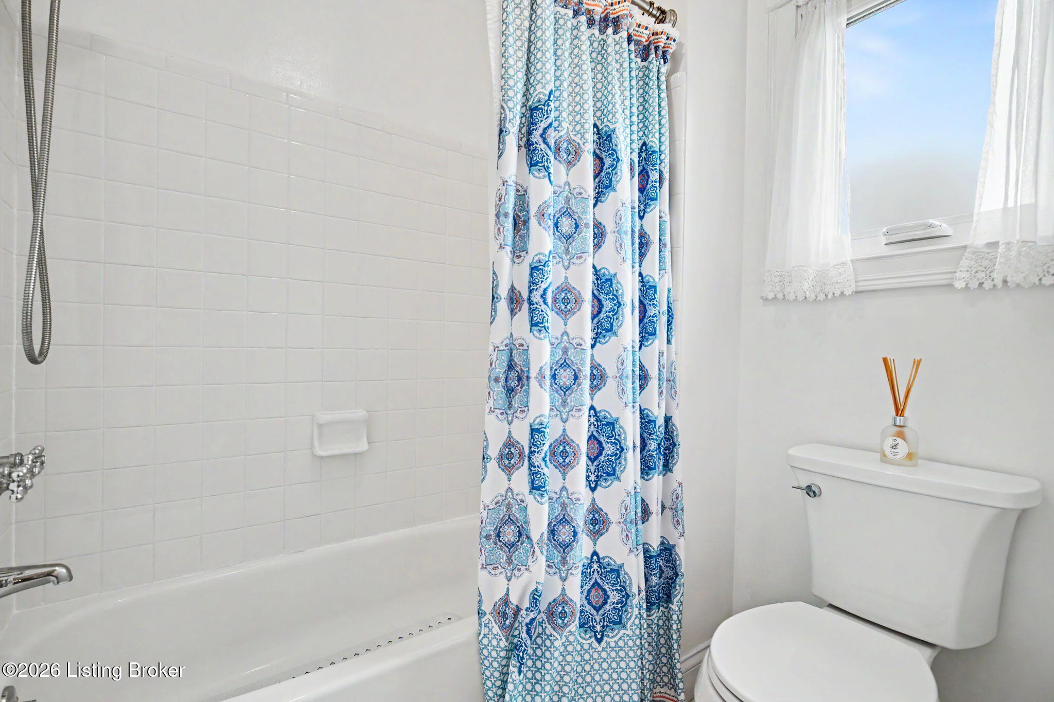 1600 Saratoga Trace Property Photo 27