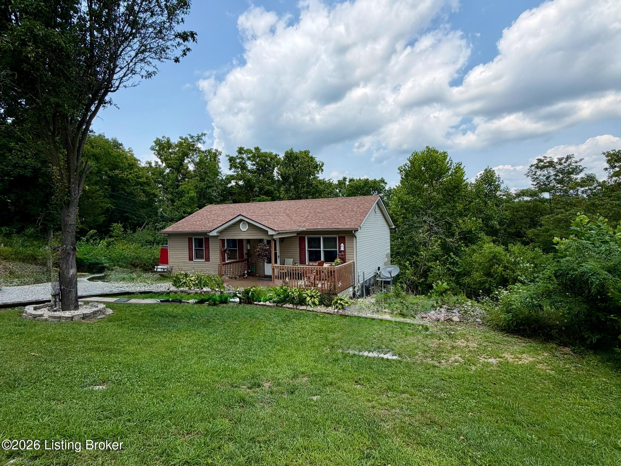 201 Indian Creek Rd Property Photo 1