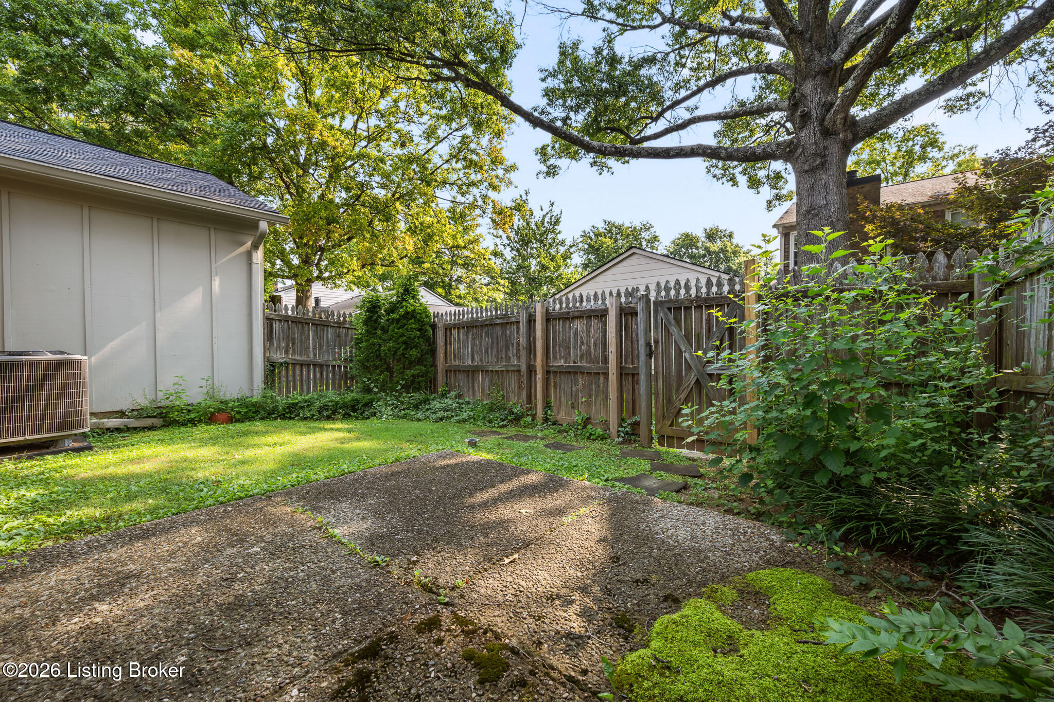 1029 Burning Springs Cir Property Photo 30