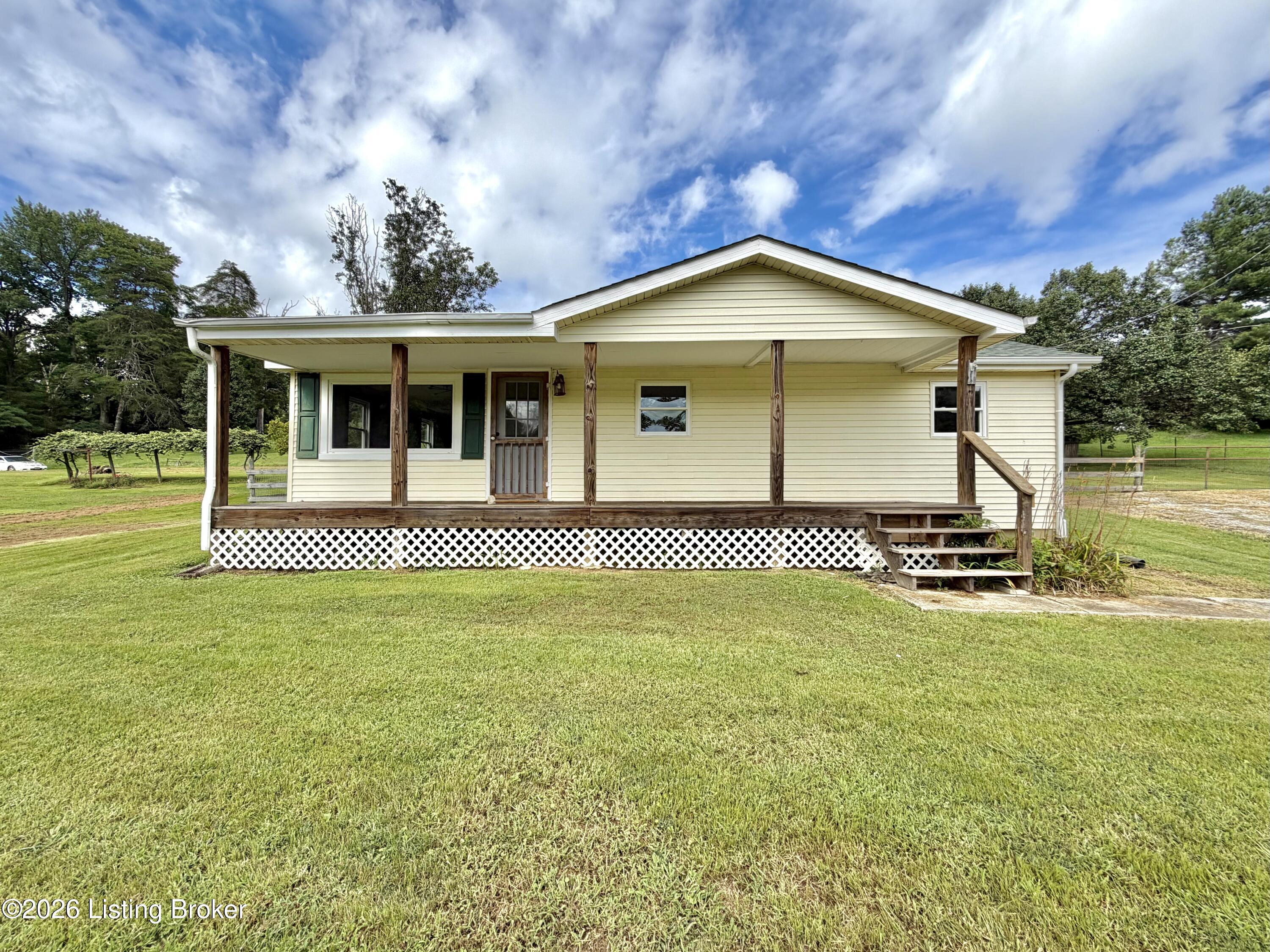 2358 Wilson Creek Rd Property Photo 2