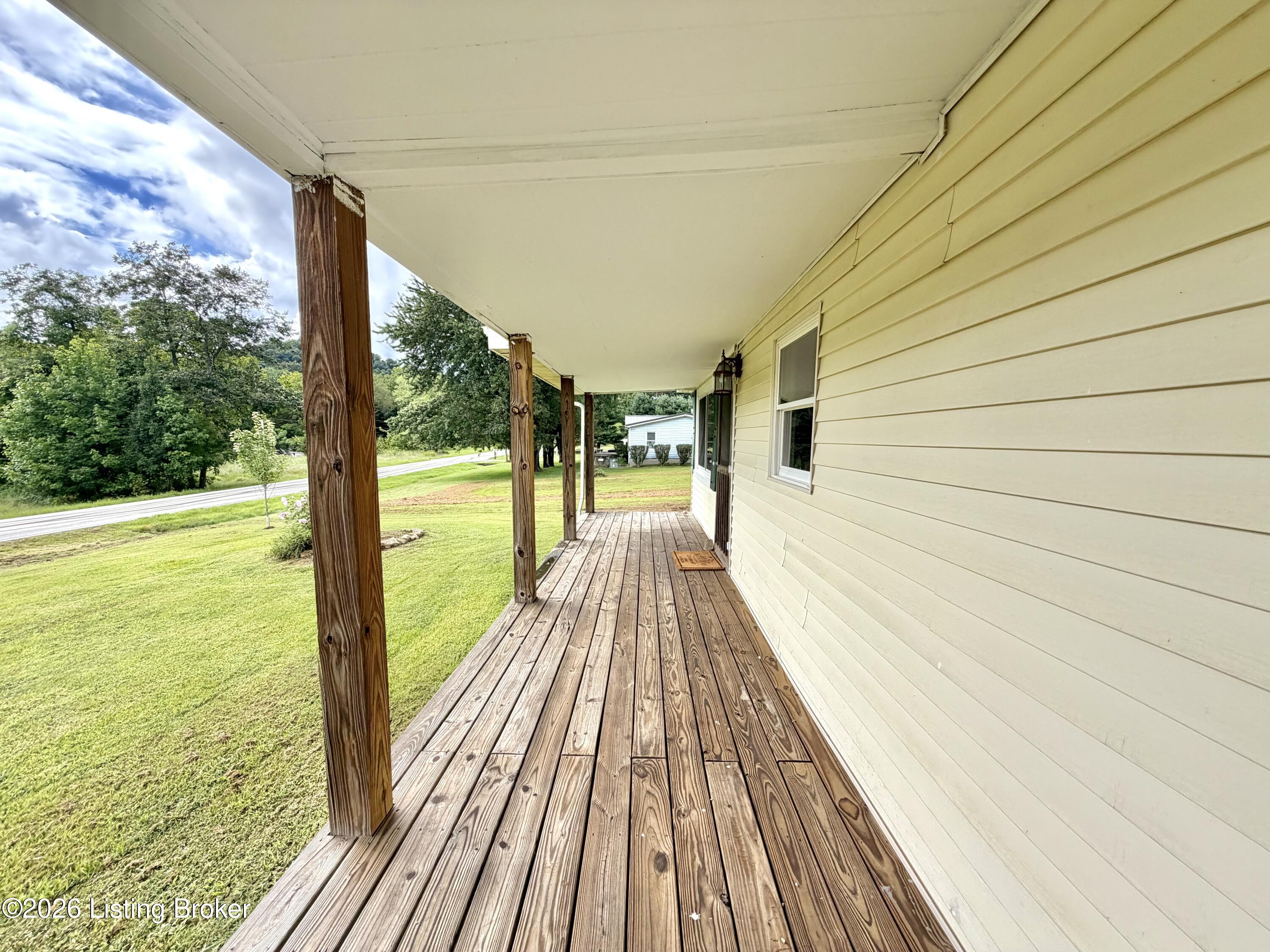 2358 Wilson Creek Rd Property Photo 8