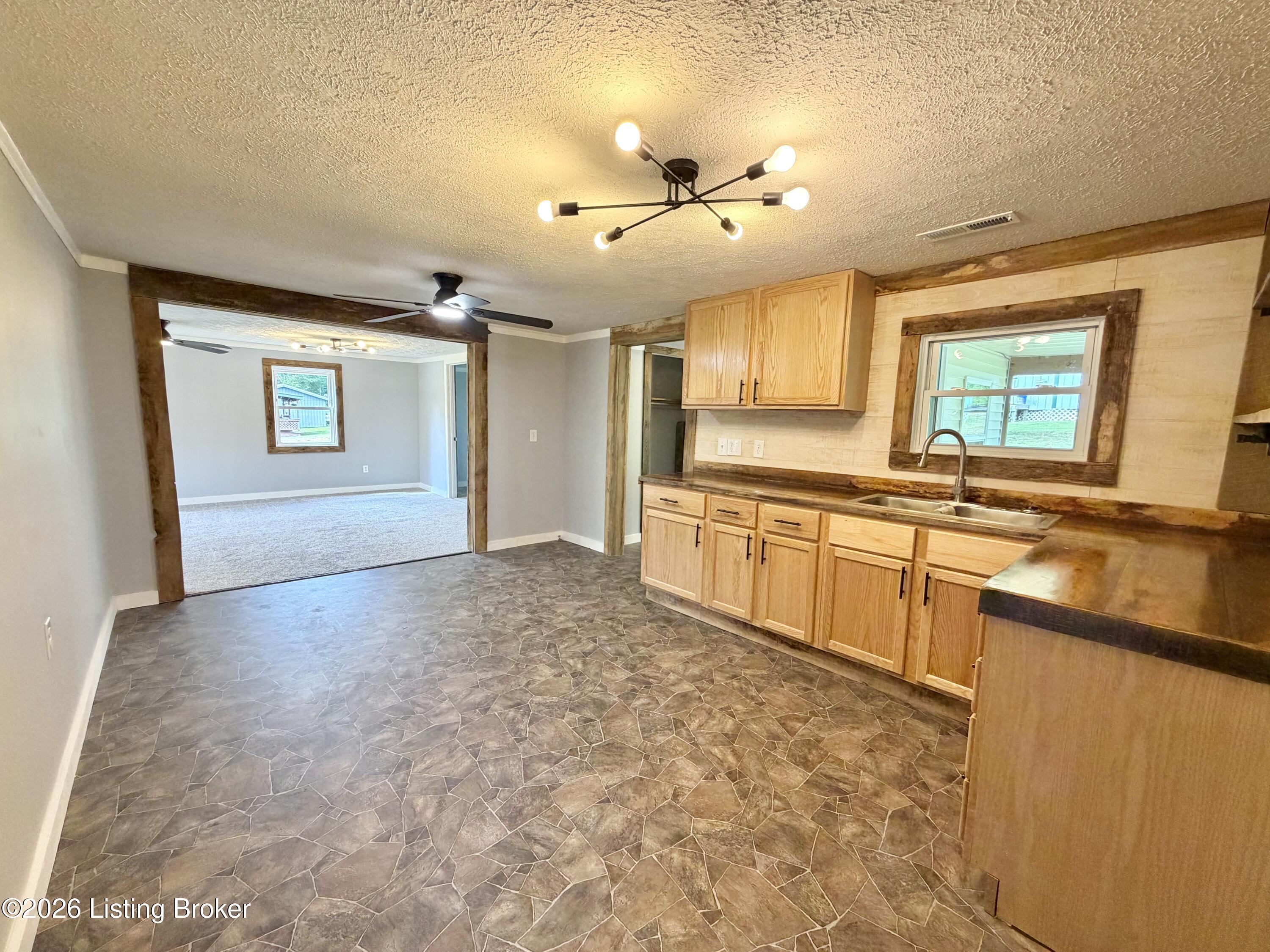 2358 Wilson Creek Rd Property Photo 19