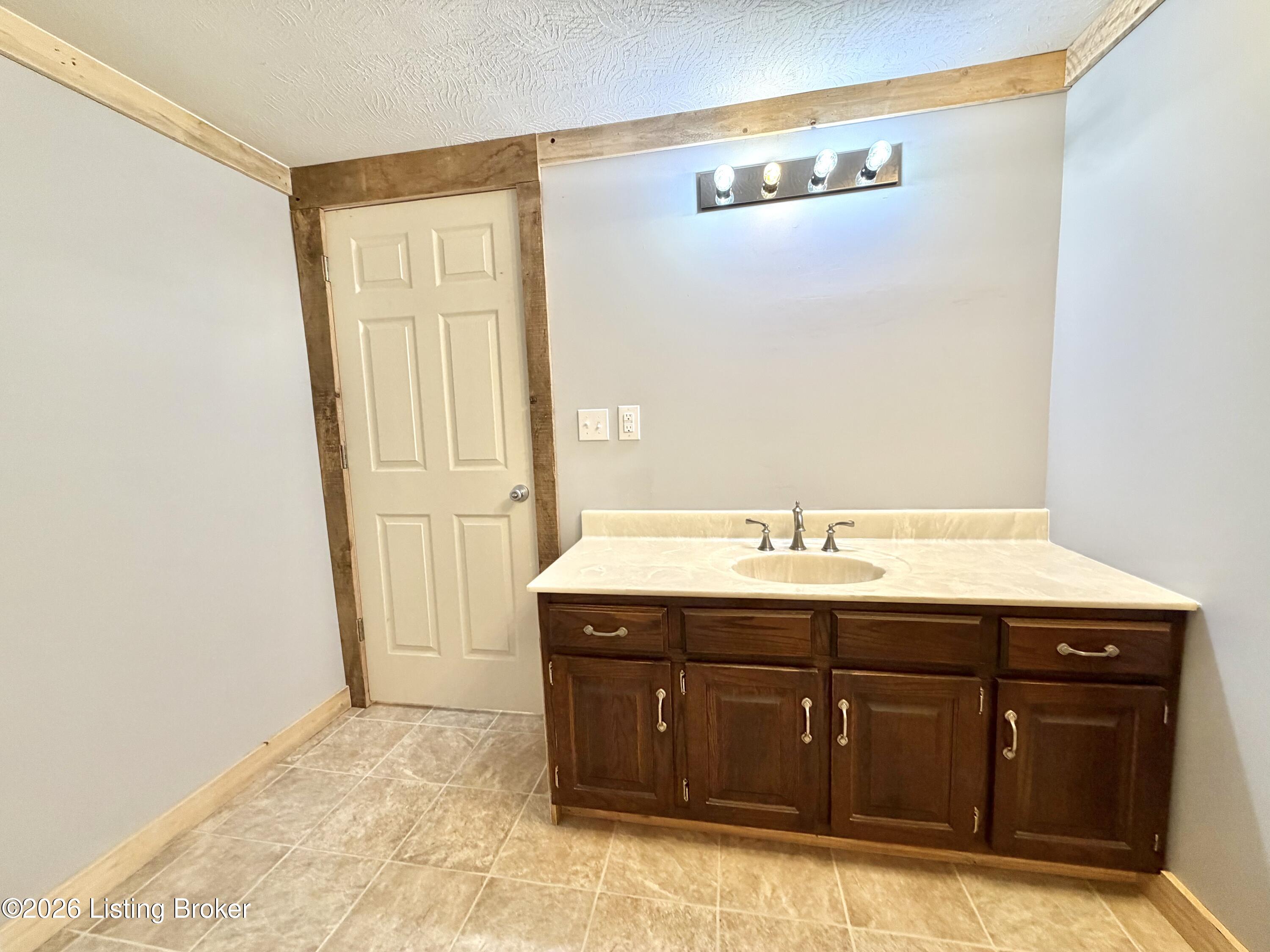 2358 Wilson Creek Rd Property Photo 25