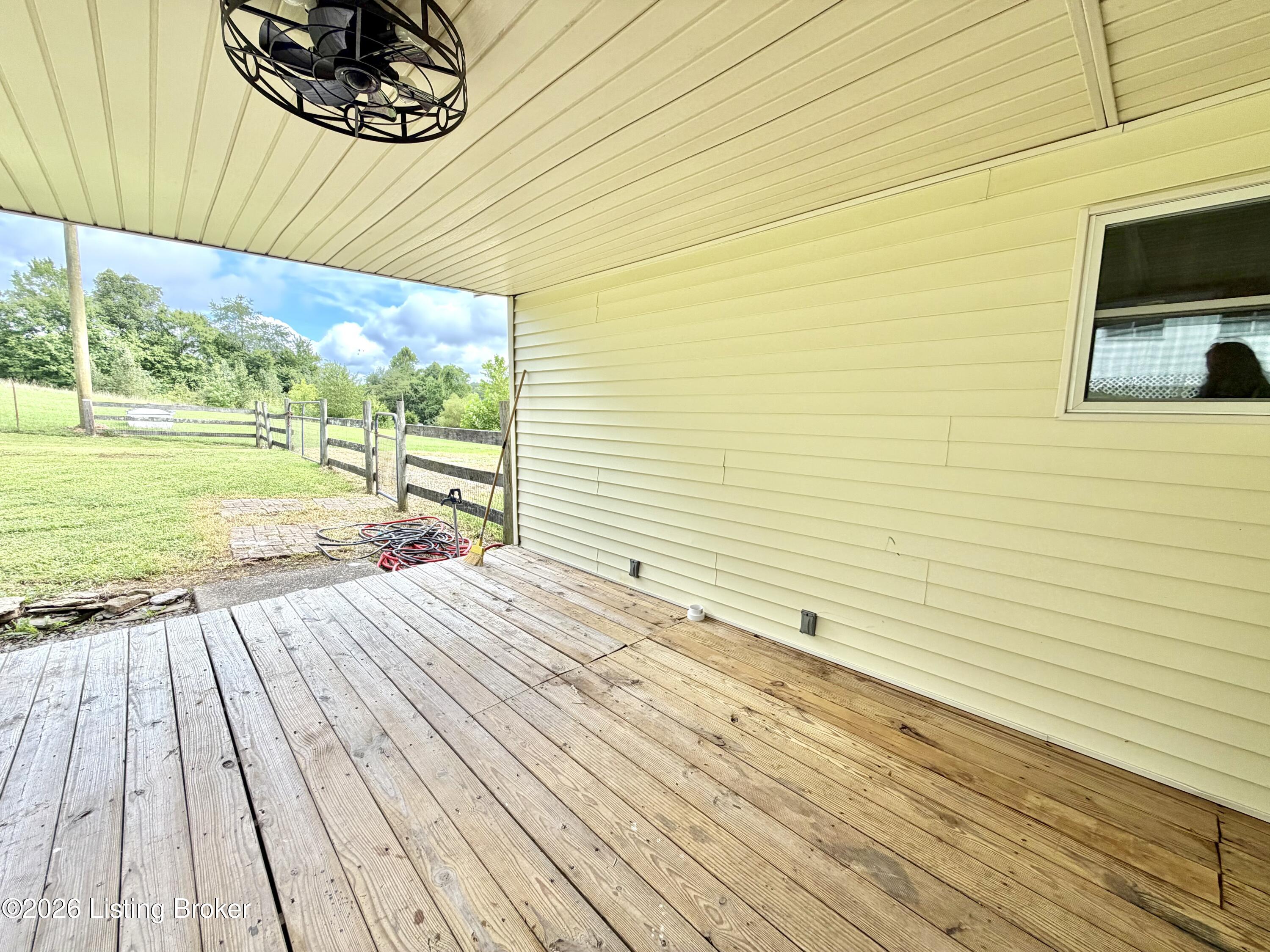 2358 Wilson Creek Rd Property Photo 32