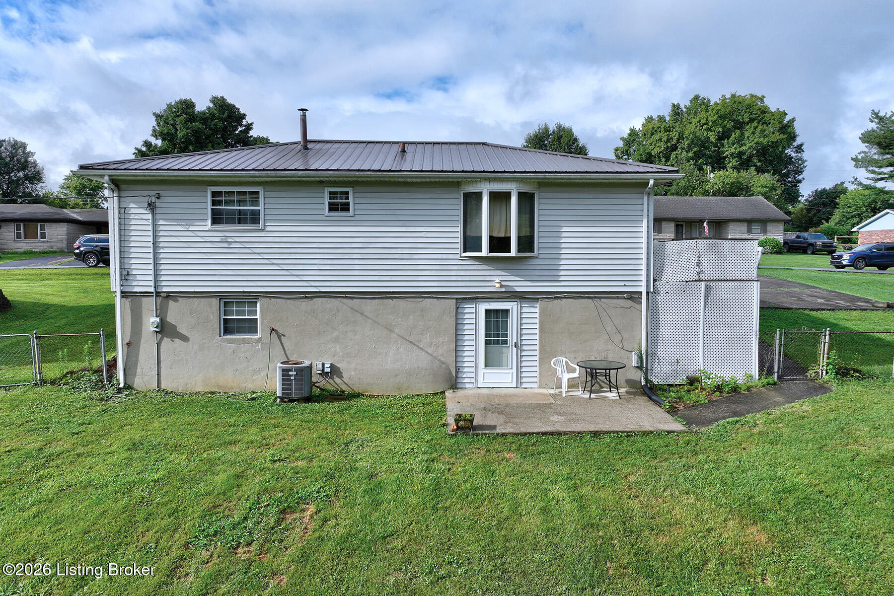1077 Dotland Cir Property Photo 27