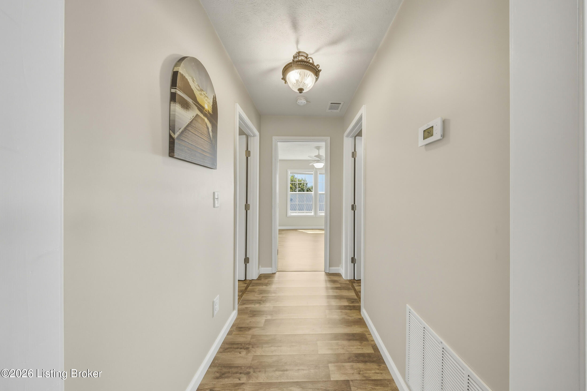 827 Lakeview Cir Property Photo 13
