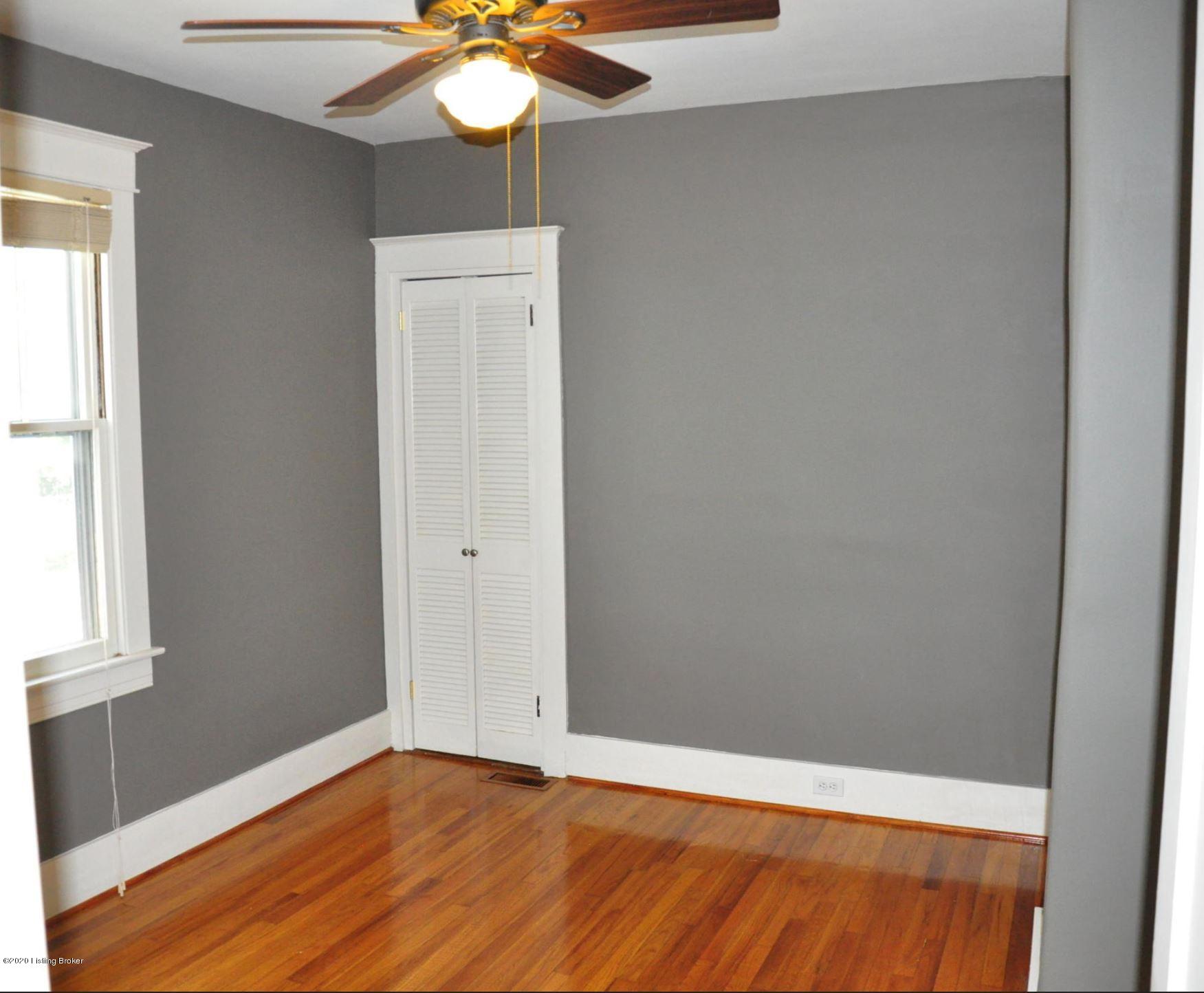 3829 Elmwood Ave Property Photo 9