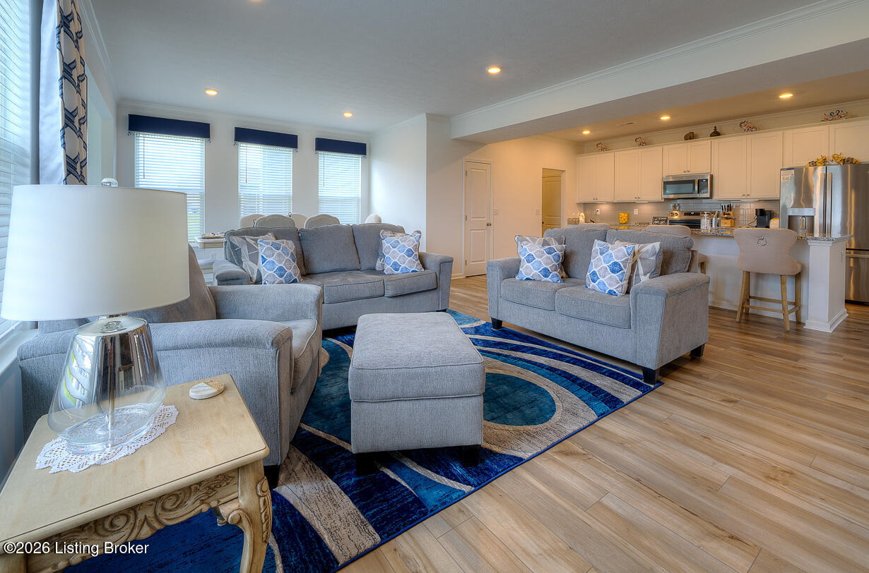 8401 Hummingbird Nest Ct Property Photo 4