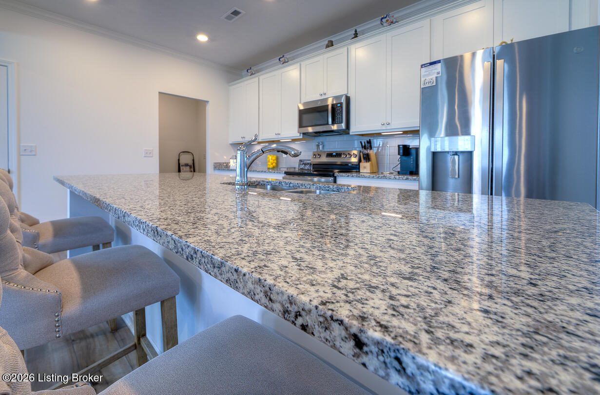 8401 Hummingbird Nest Ct Property Photo 10