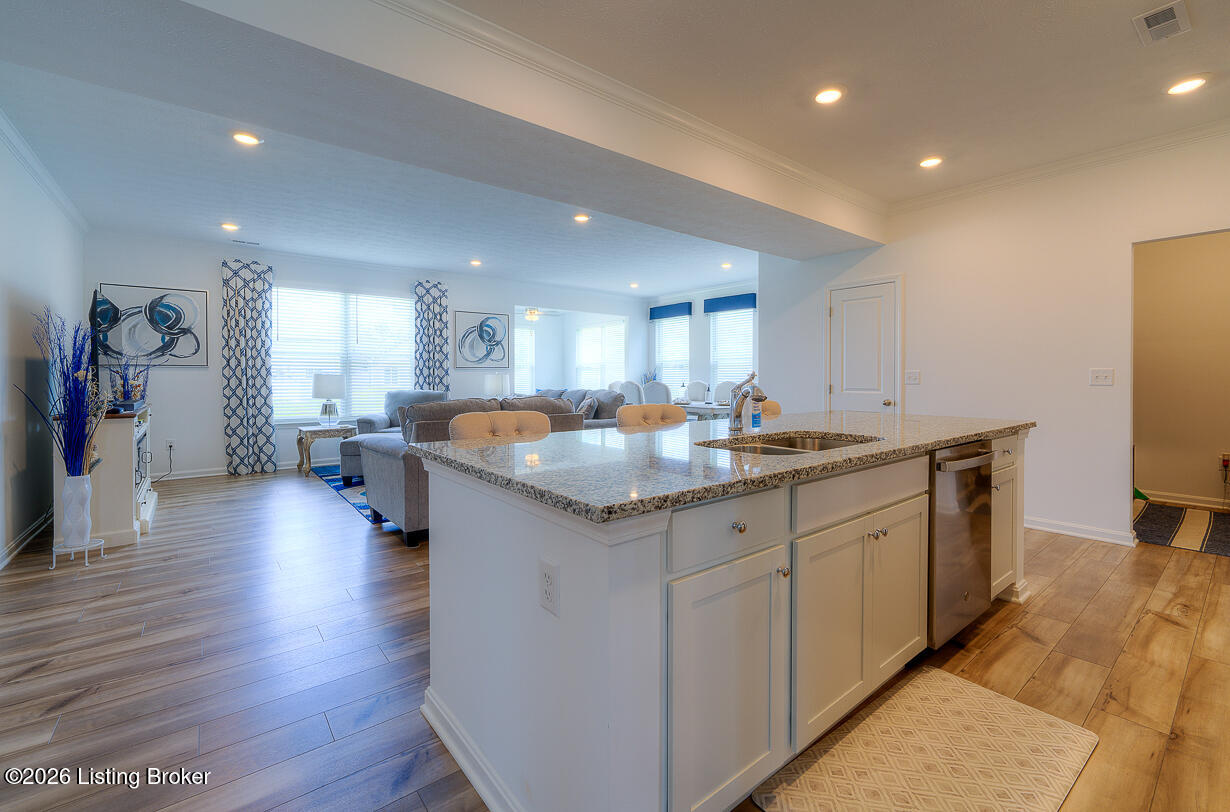 8401 Hummingbird Nest Ct Property Photo 13