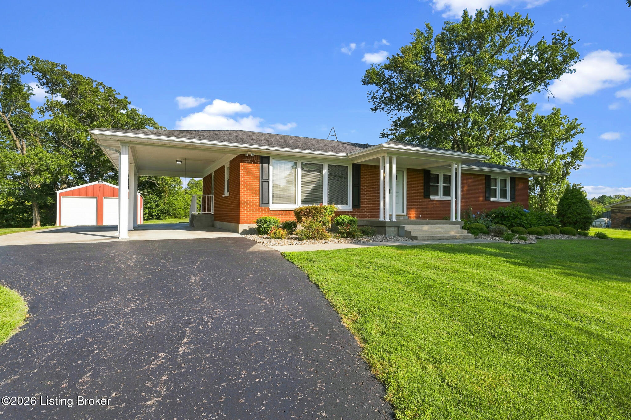 2070 Highway 79 Property Photo 1