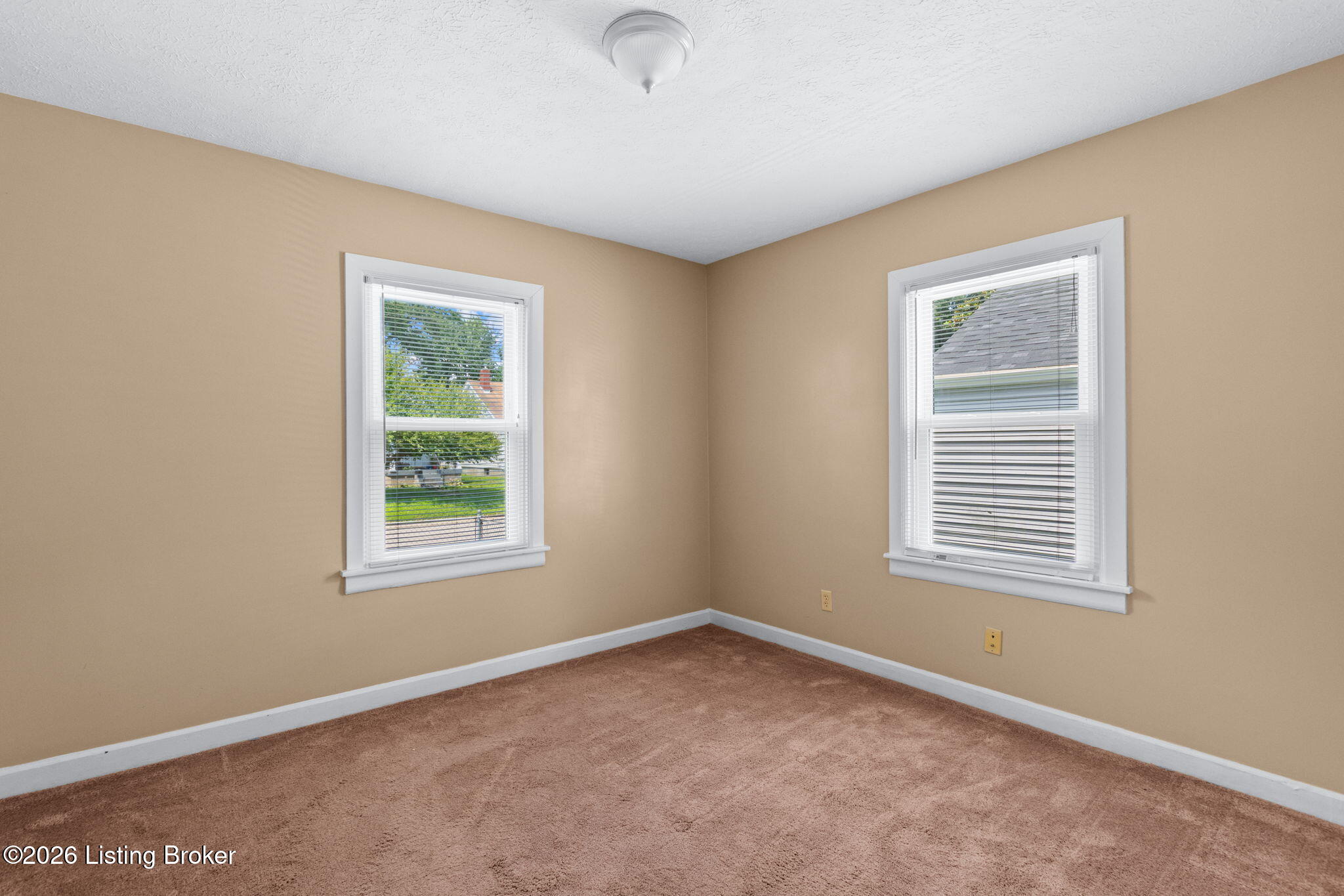 3631 Kahlert Ave Property Photo 10