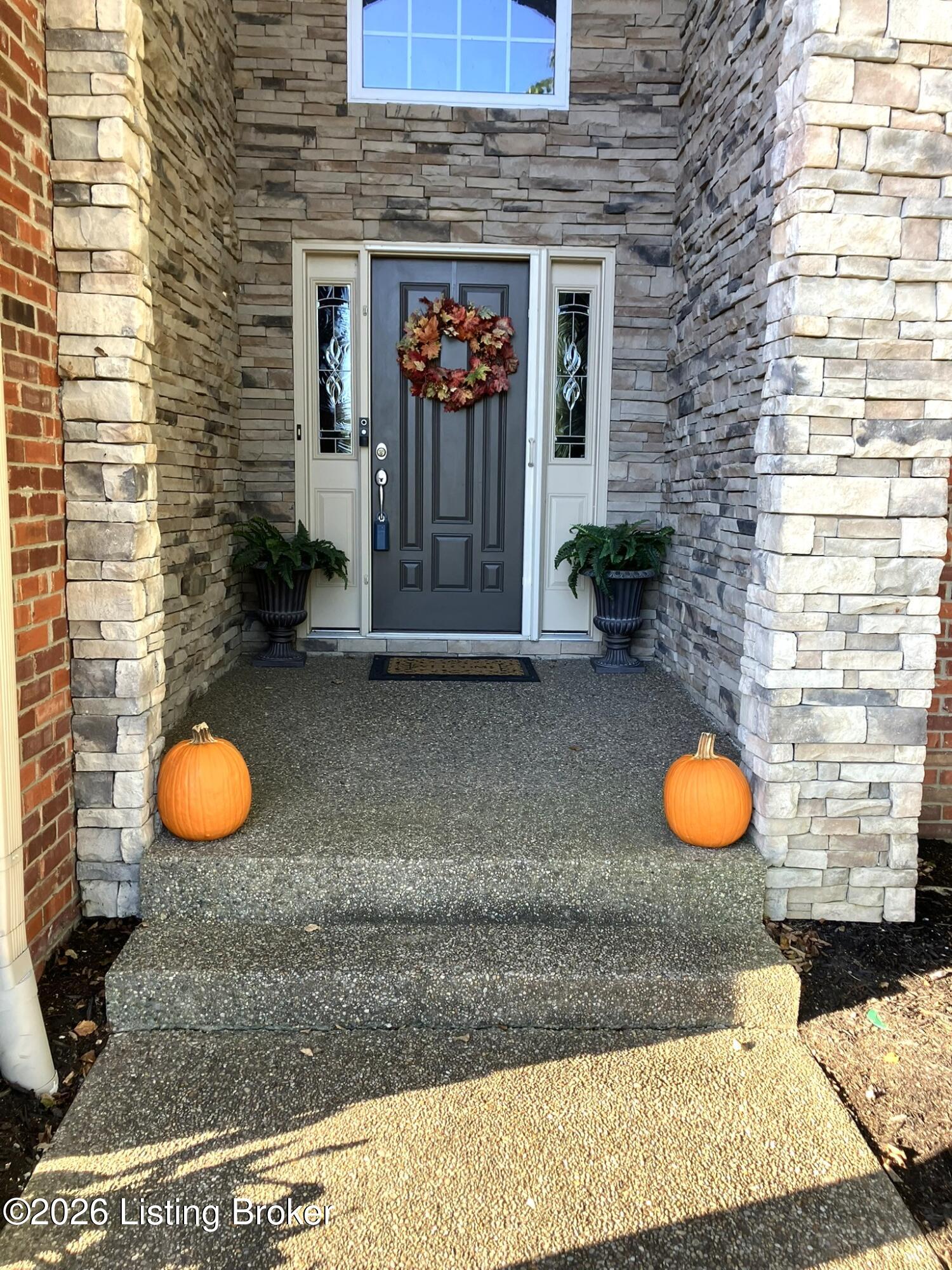 3311 Ridge Brook Cir Property Photo 2