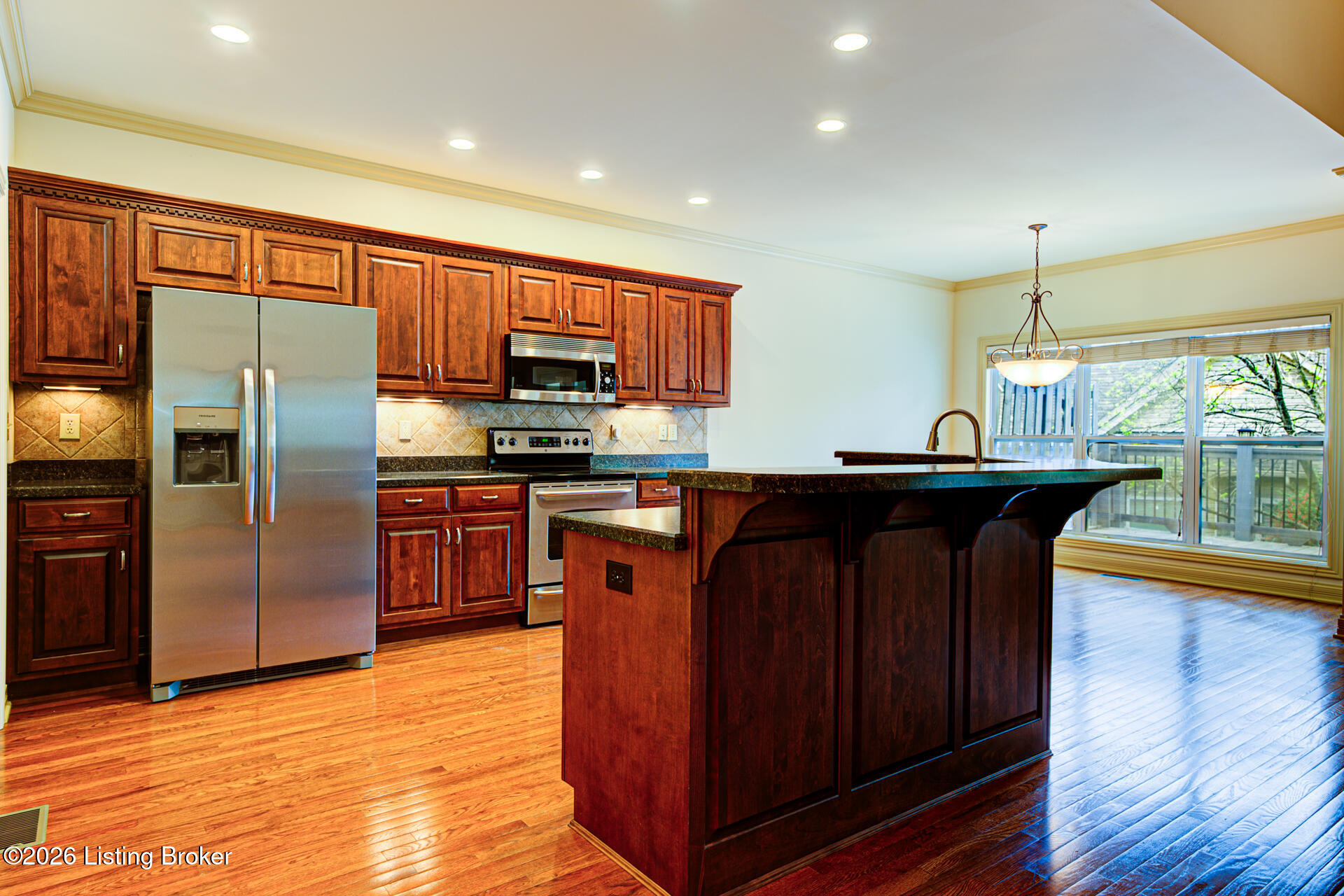3311 Ridge Brook Cir Property Photo 9