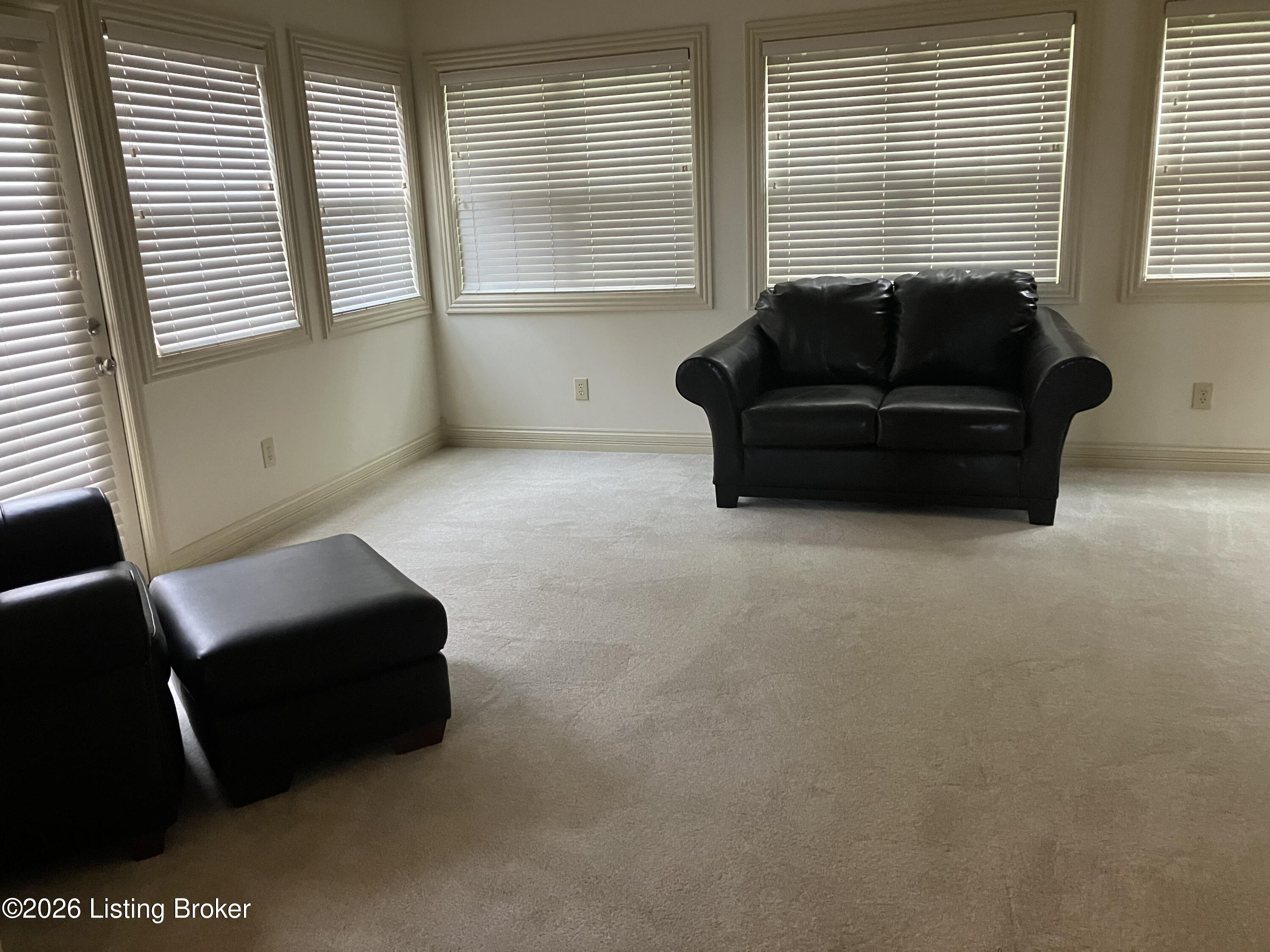 3311 Ridge Brook Cir Property Photo 17