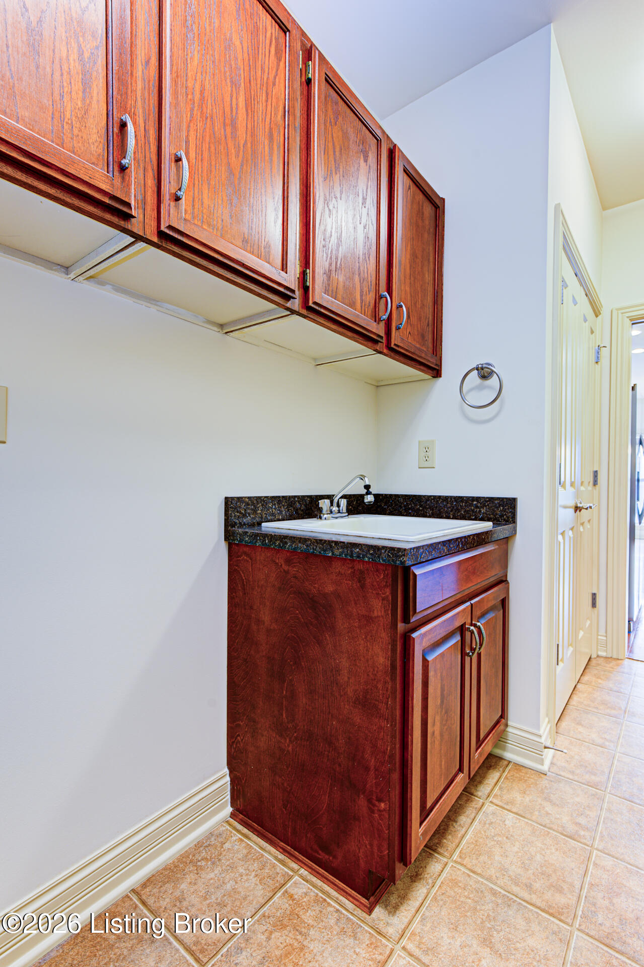 3311 Ridge Brook Cir Property Photo 20