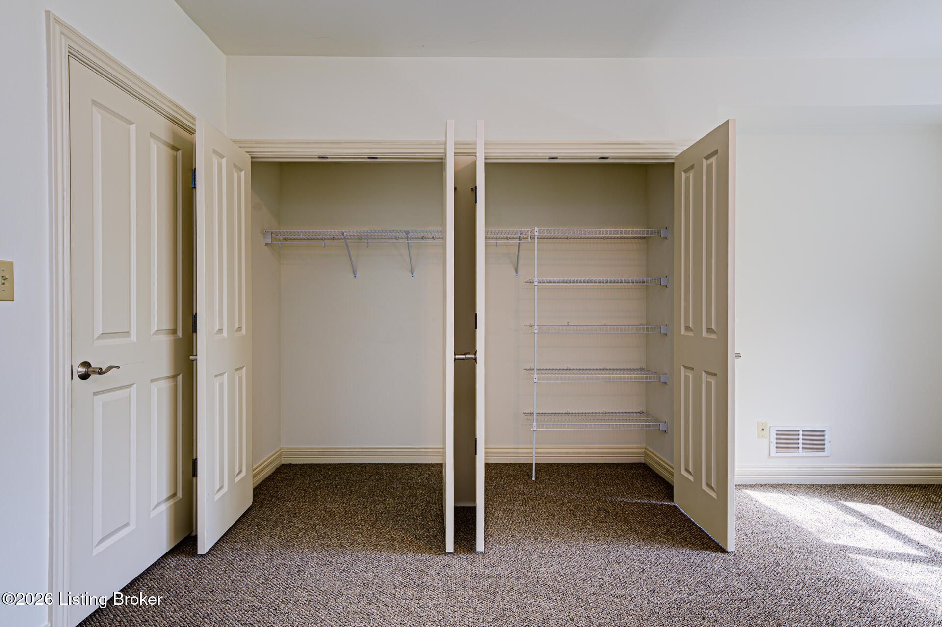 3311 Ridge Brook Cir Property Photo 37