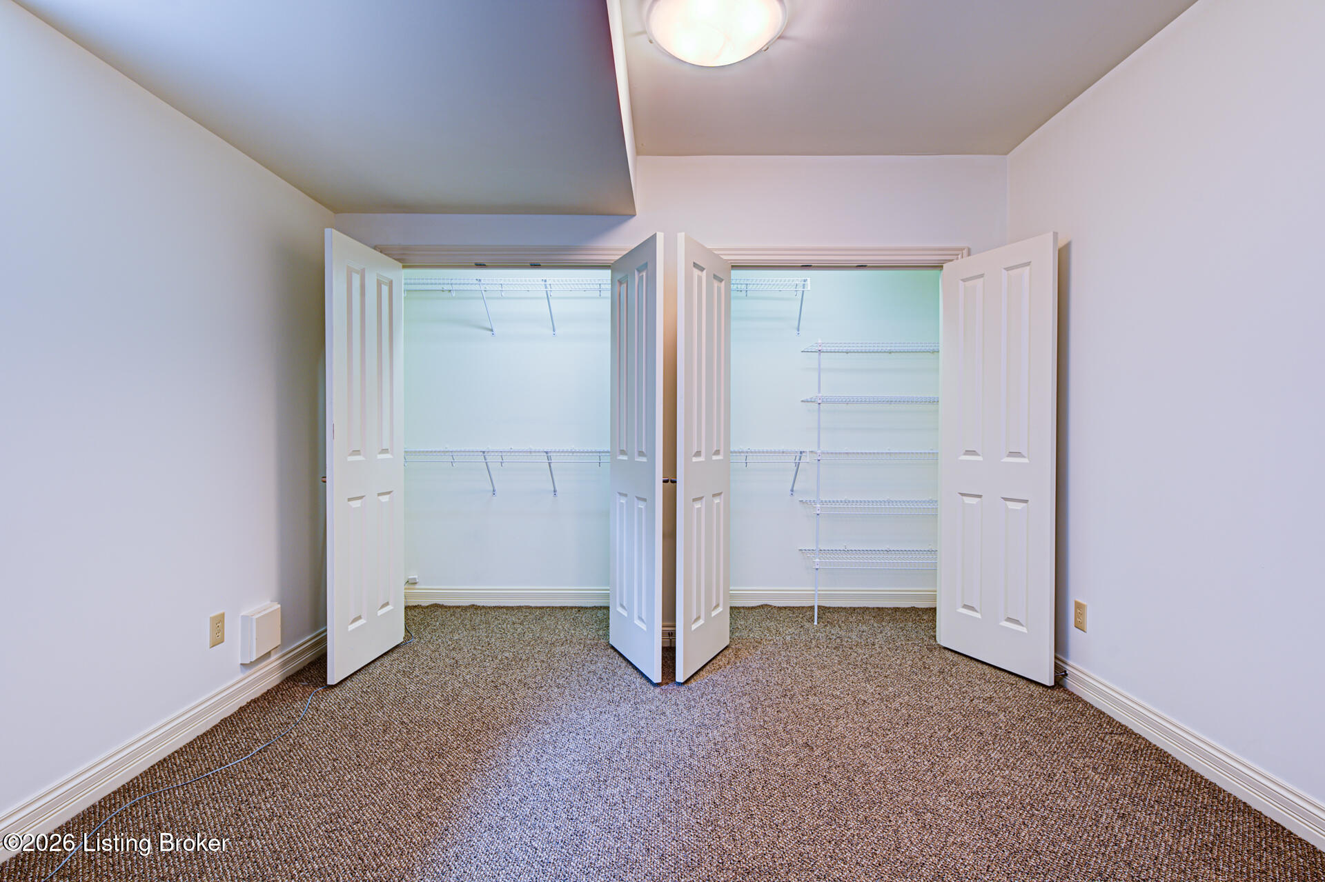 3311 Ridge Brook Cir Property Photo 39