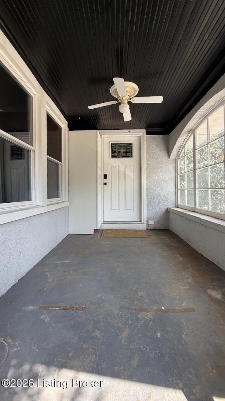 2213 Grinstead Dr Property Photo 6