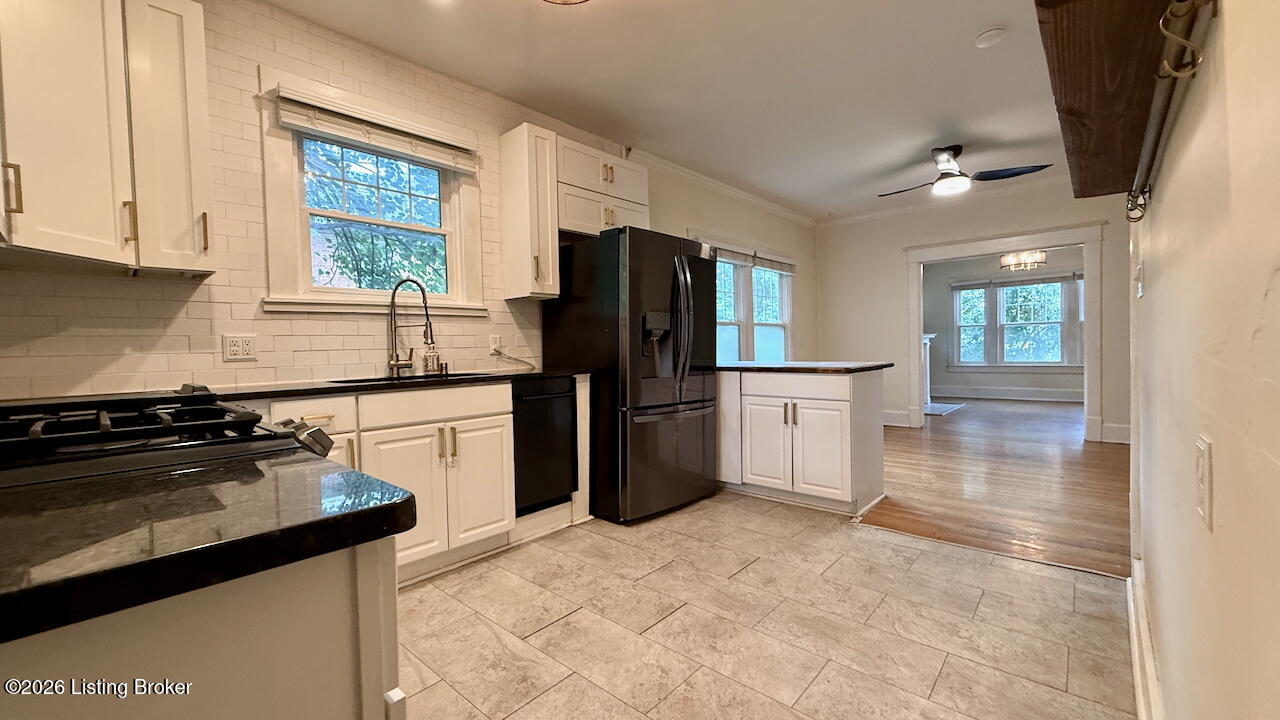 2213 Grinstead Dr Property Photo 29