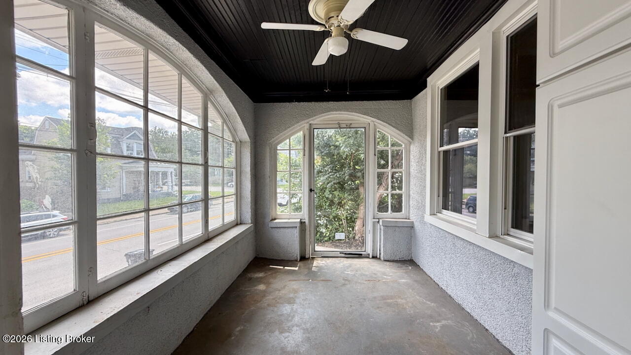 2213 Grinstead Dr Property Photo 42