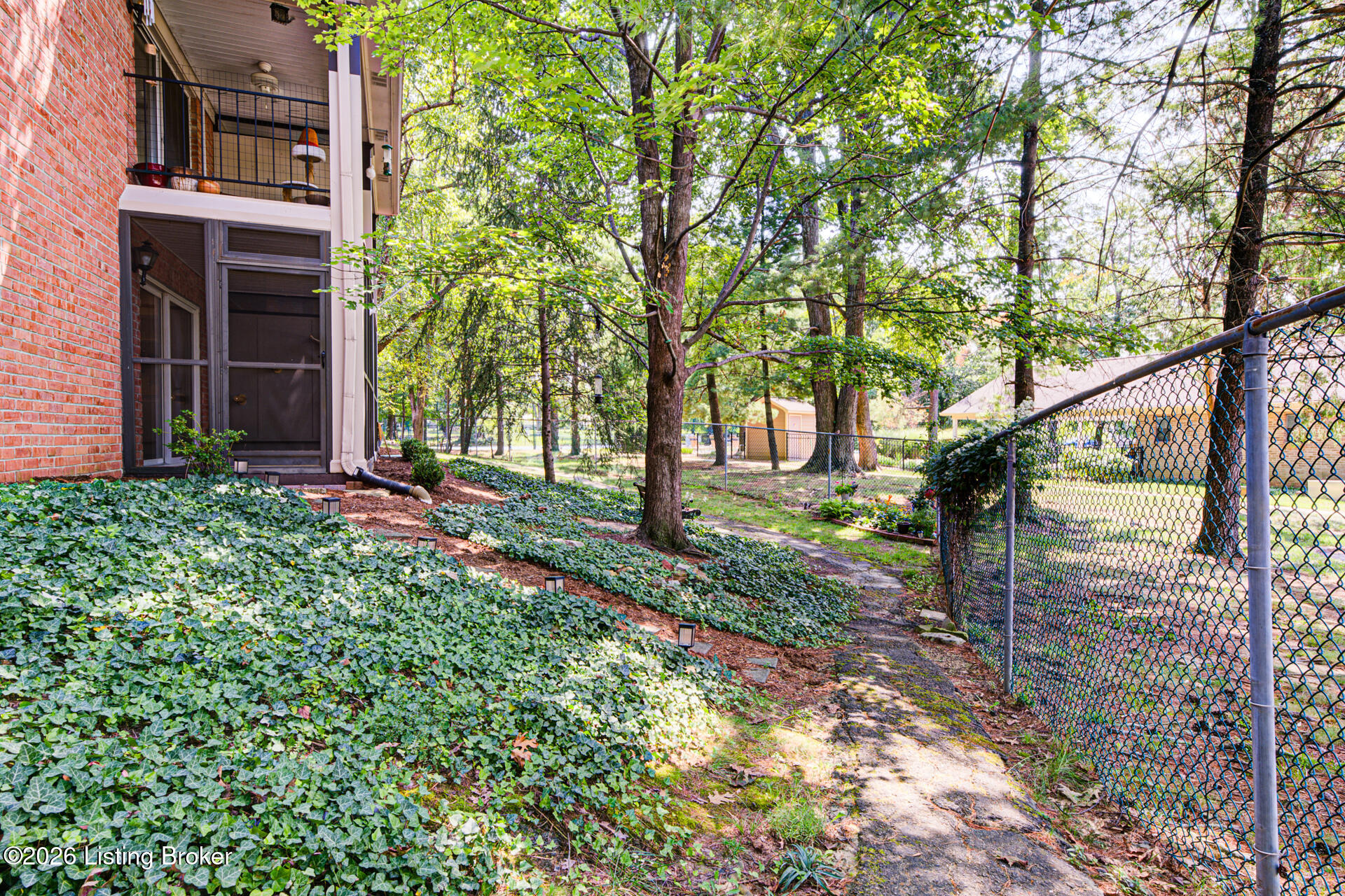401 Forest Park Rd Property Photo 26