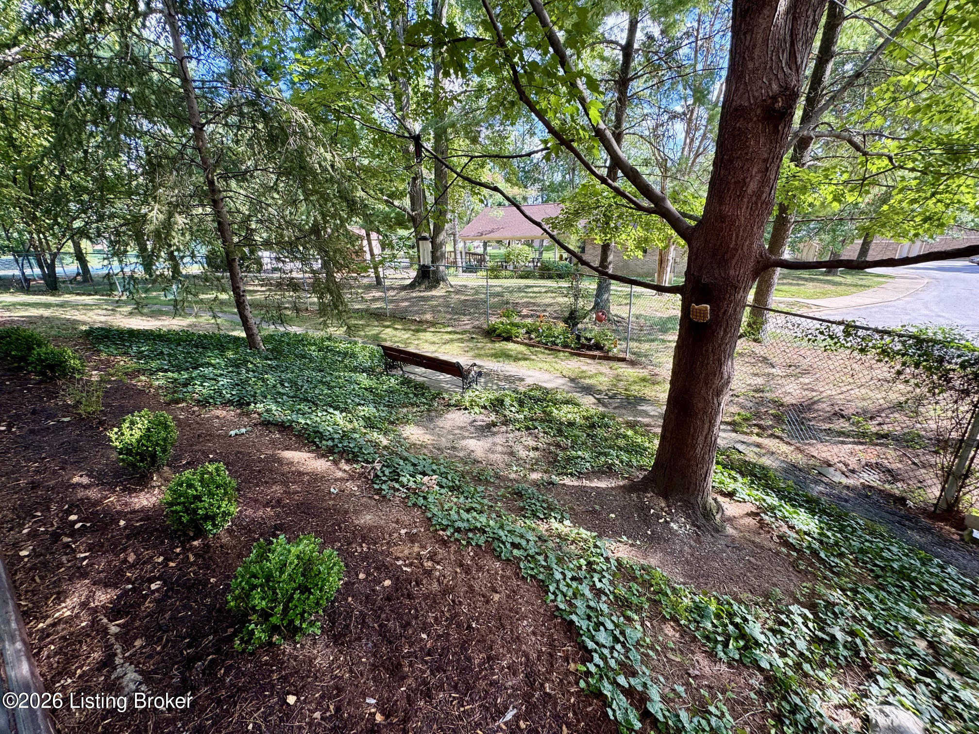 401 Forest Park Rd Property Photo 27