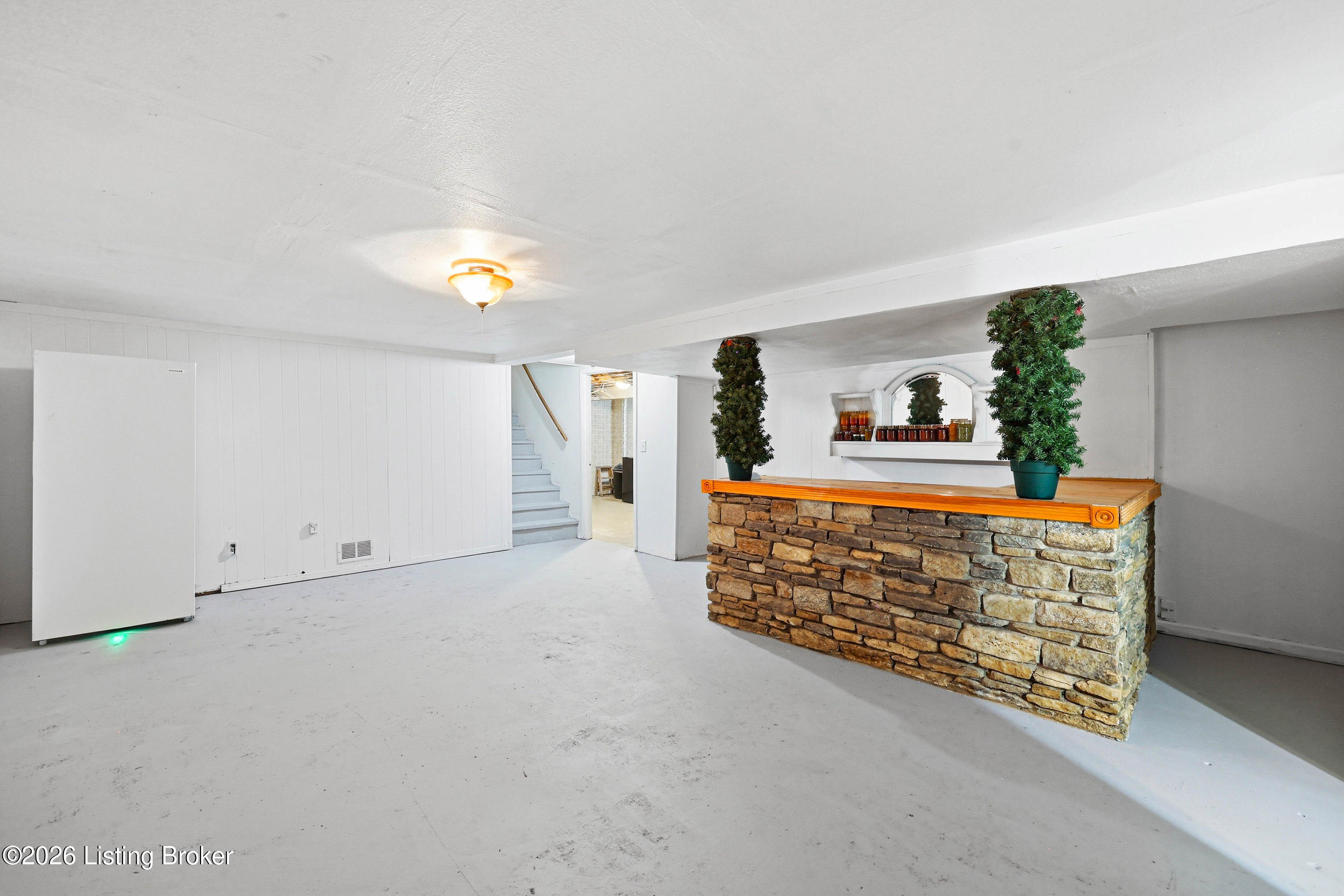 7405 Beechdale Rd Property Photo 31