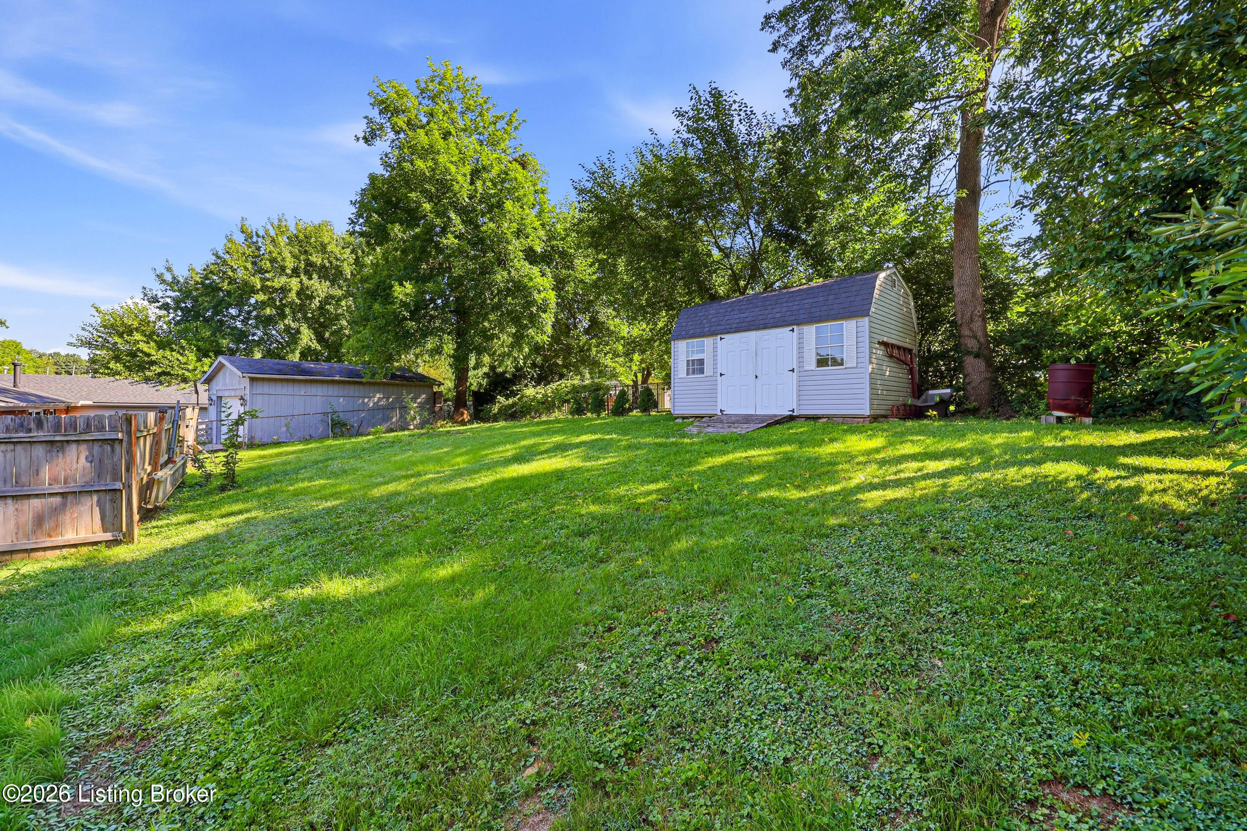 7405 Beechdale Rd Property Photo 52