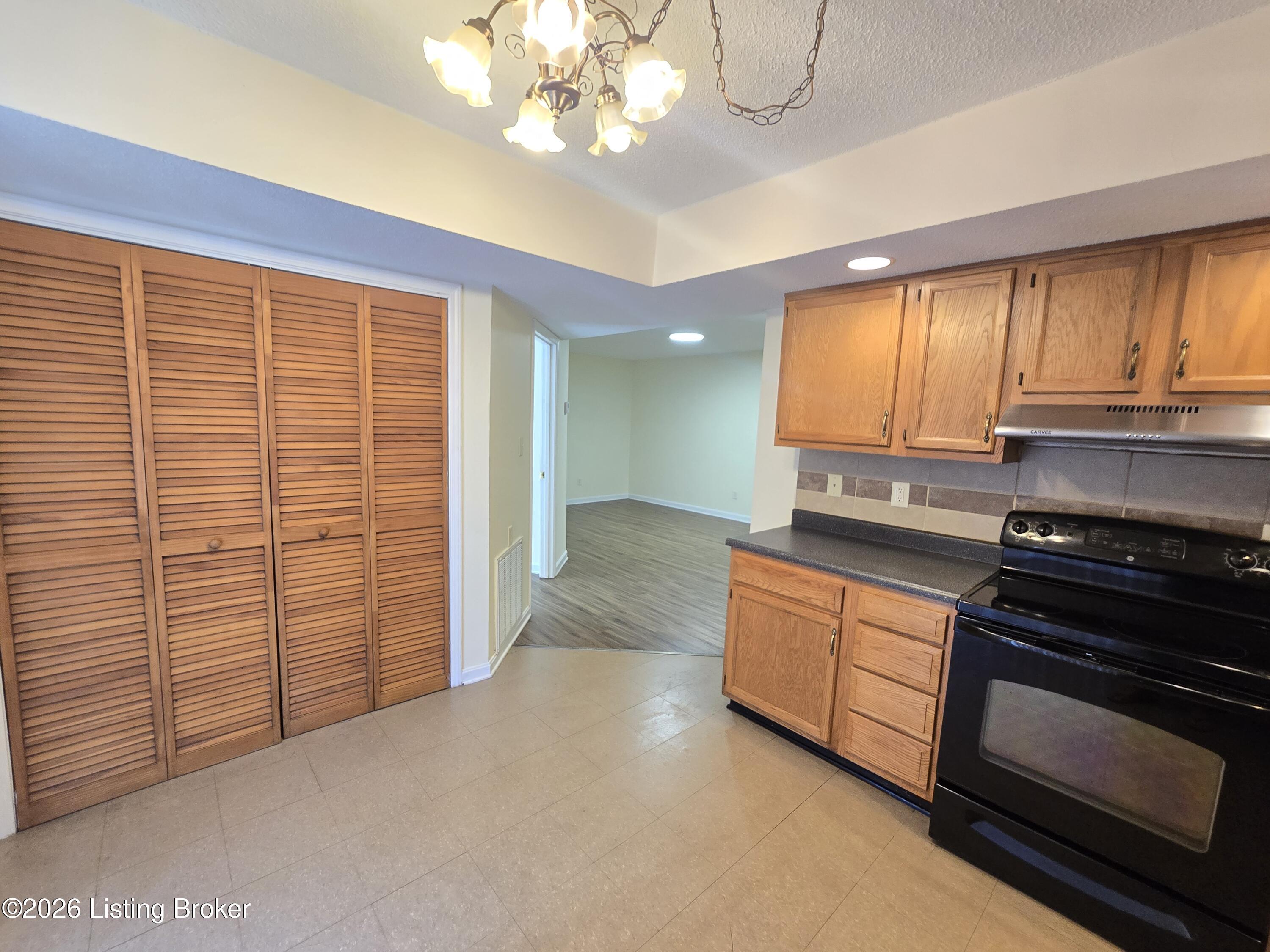 6418 Venango Dr 4 Property Photo 3