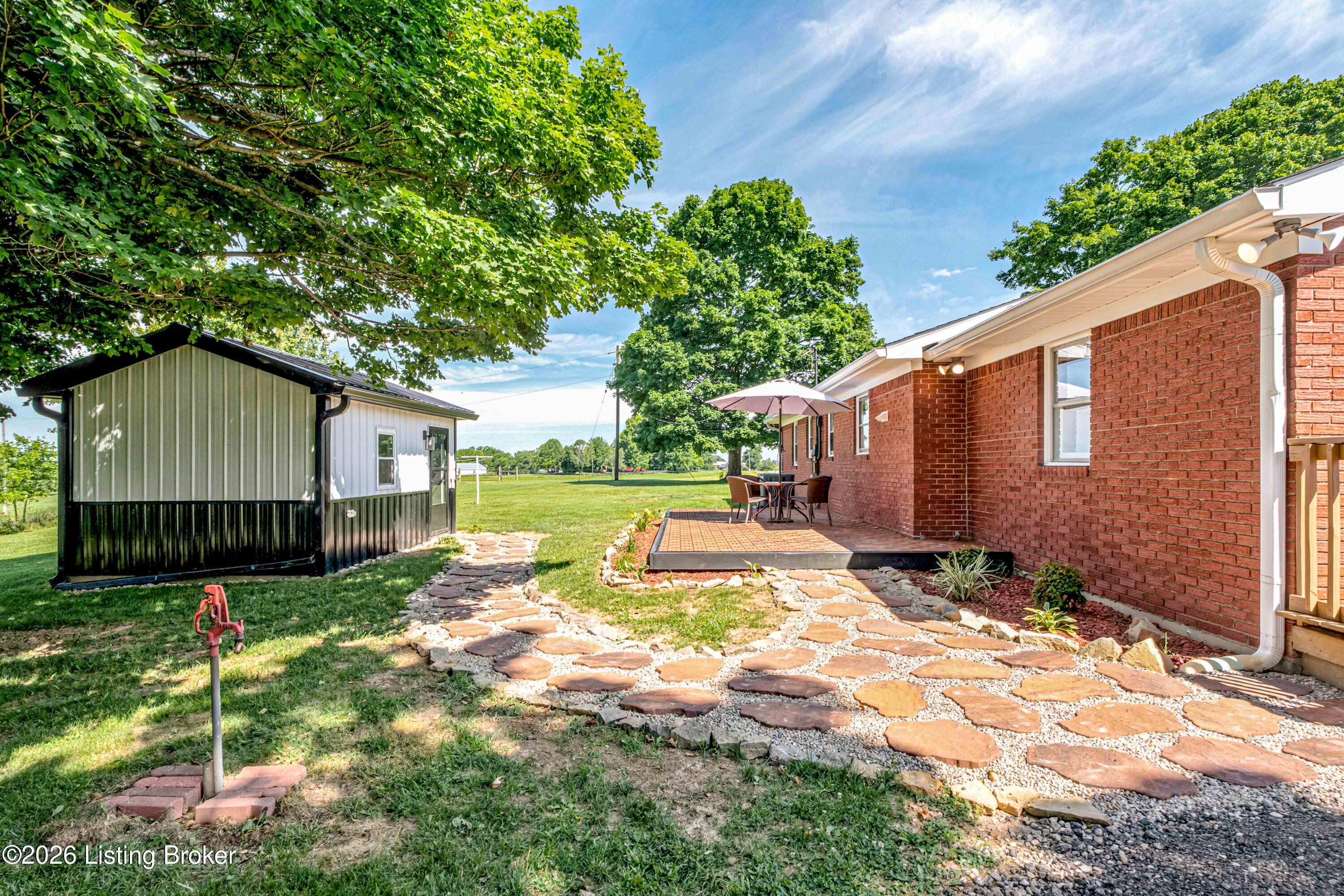 4210 Us-42 Property Photo 7