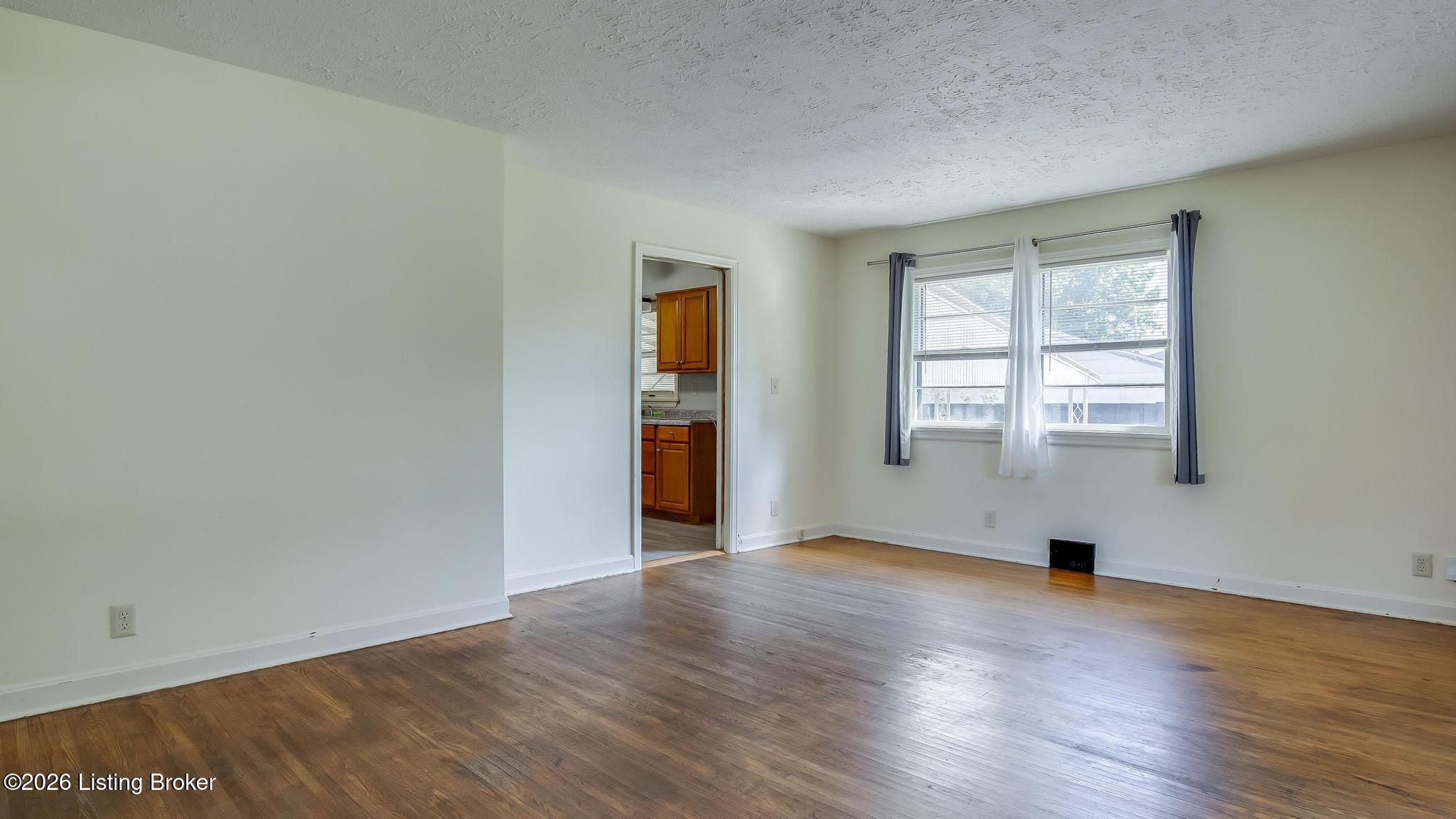 8593 Vicki Ln Property Photo 6