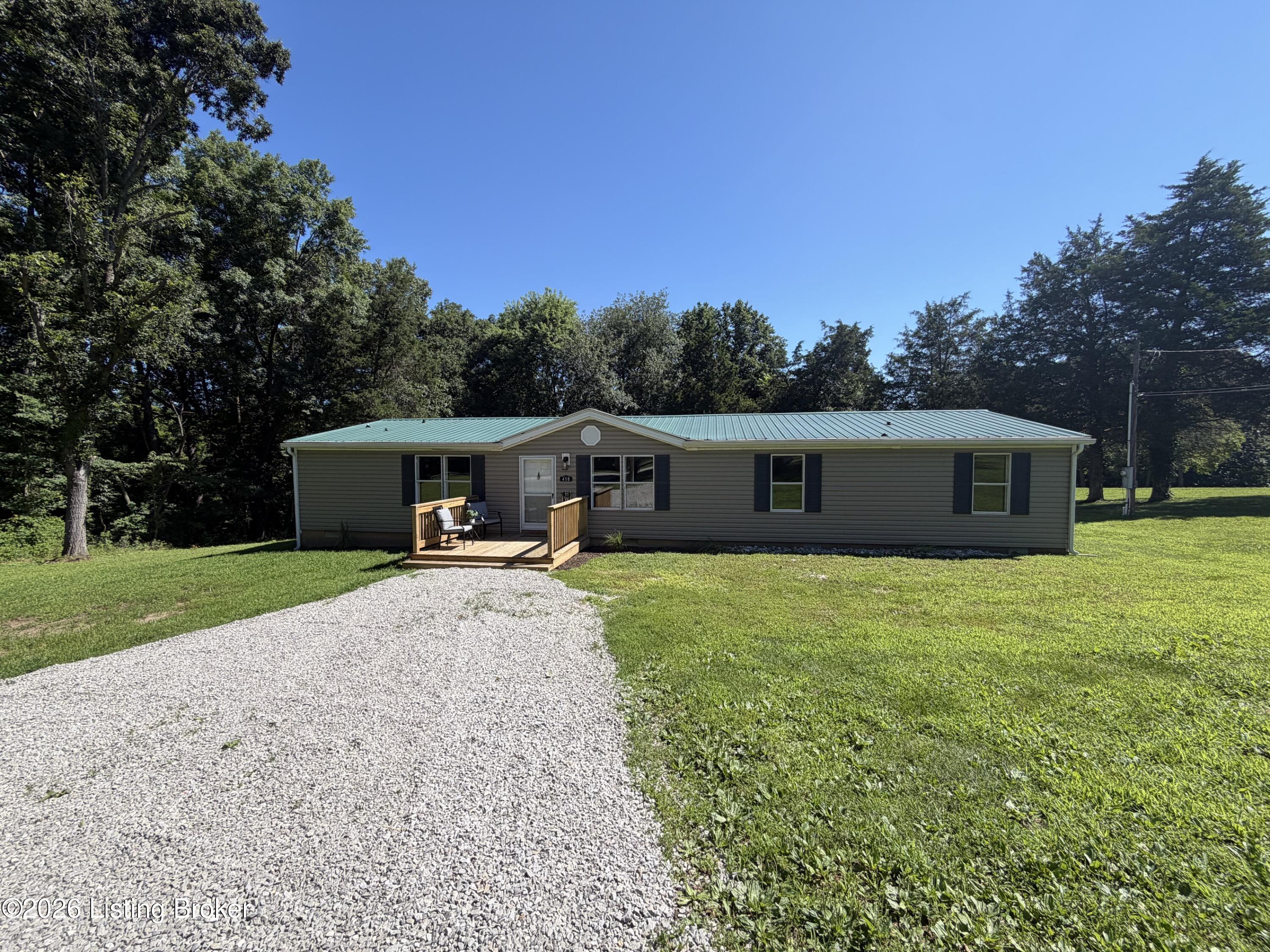 410 Ghen Rd Property Photo 2