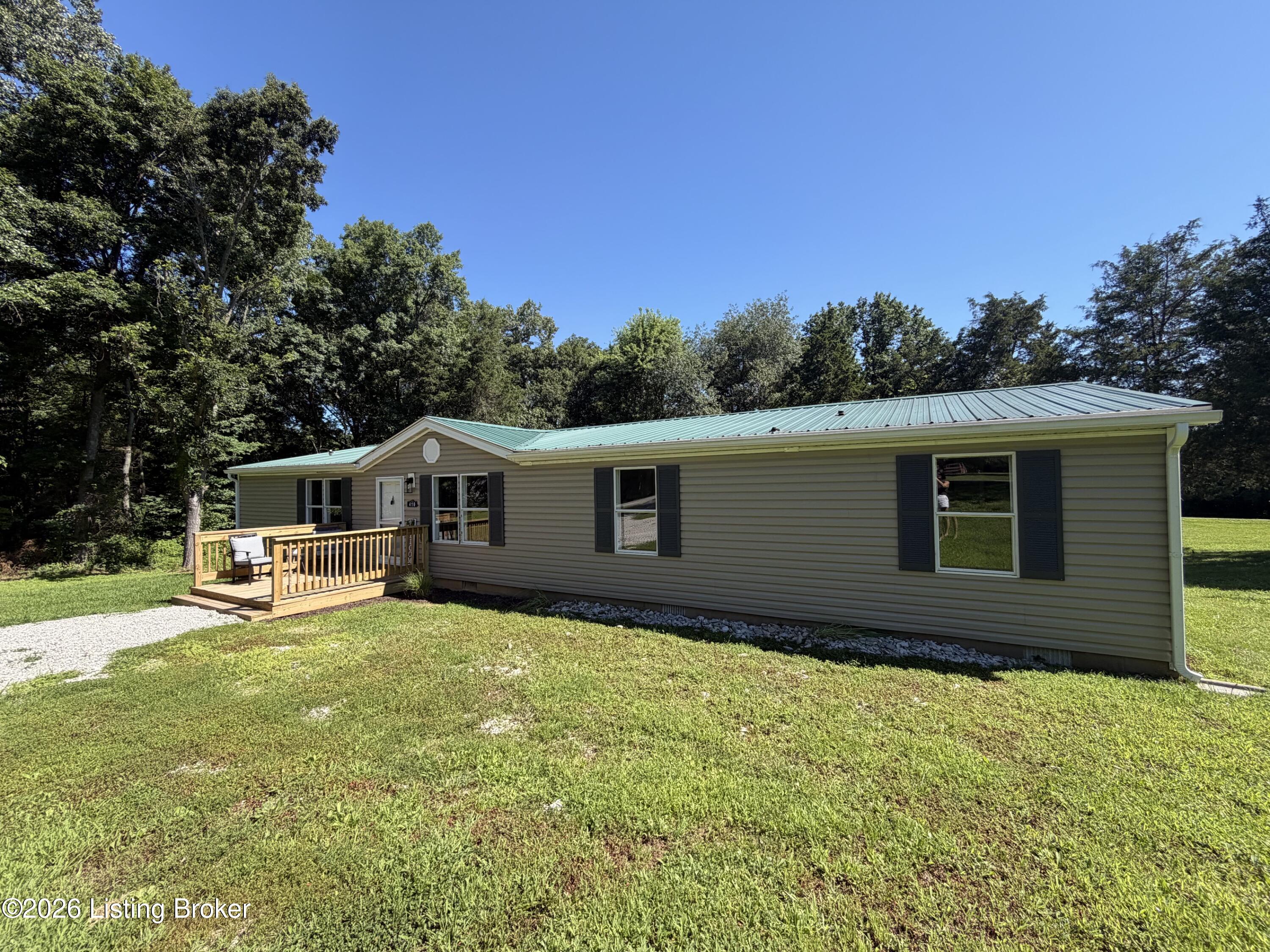 410 Ghen Rd Property Photo 4