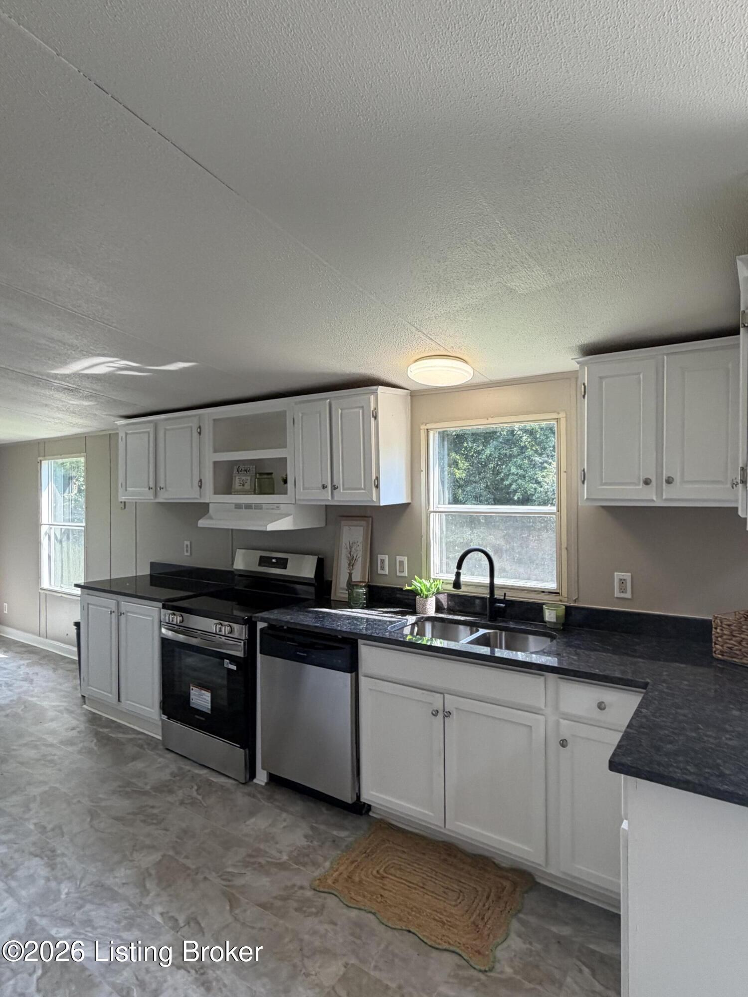 410 Ghen Rd Property Photo 14