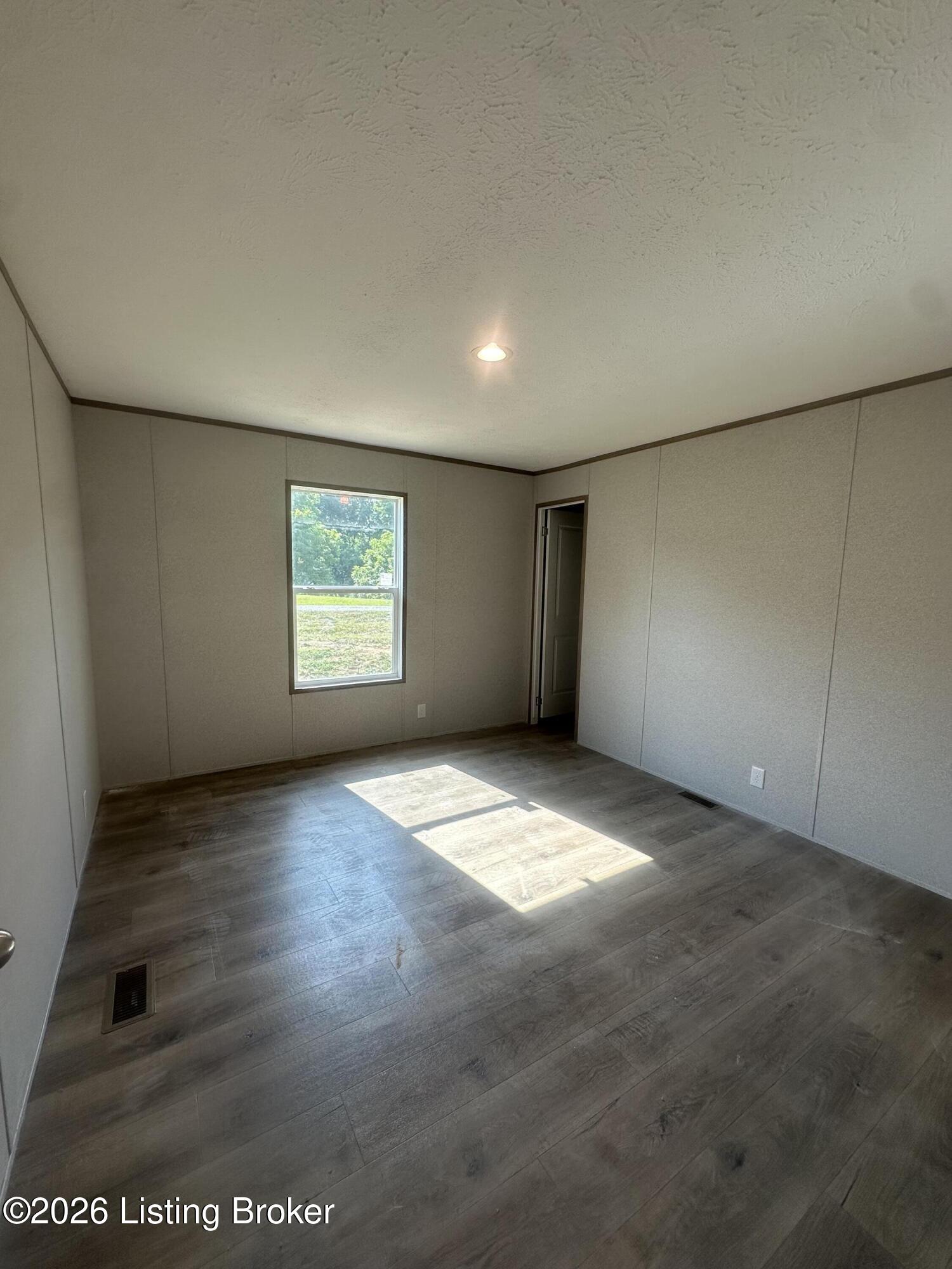 225 Browning Dr Property Photo 15