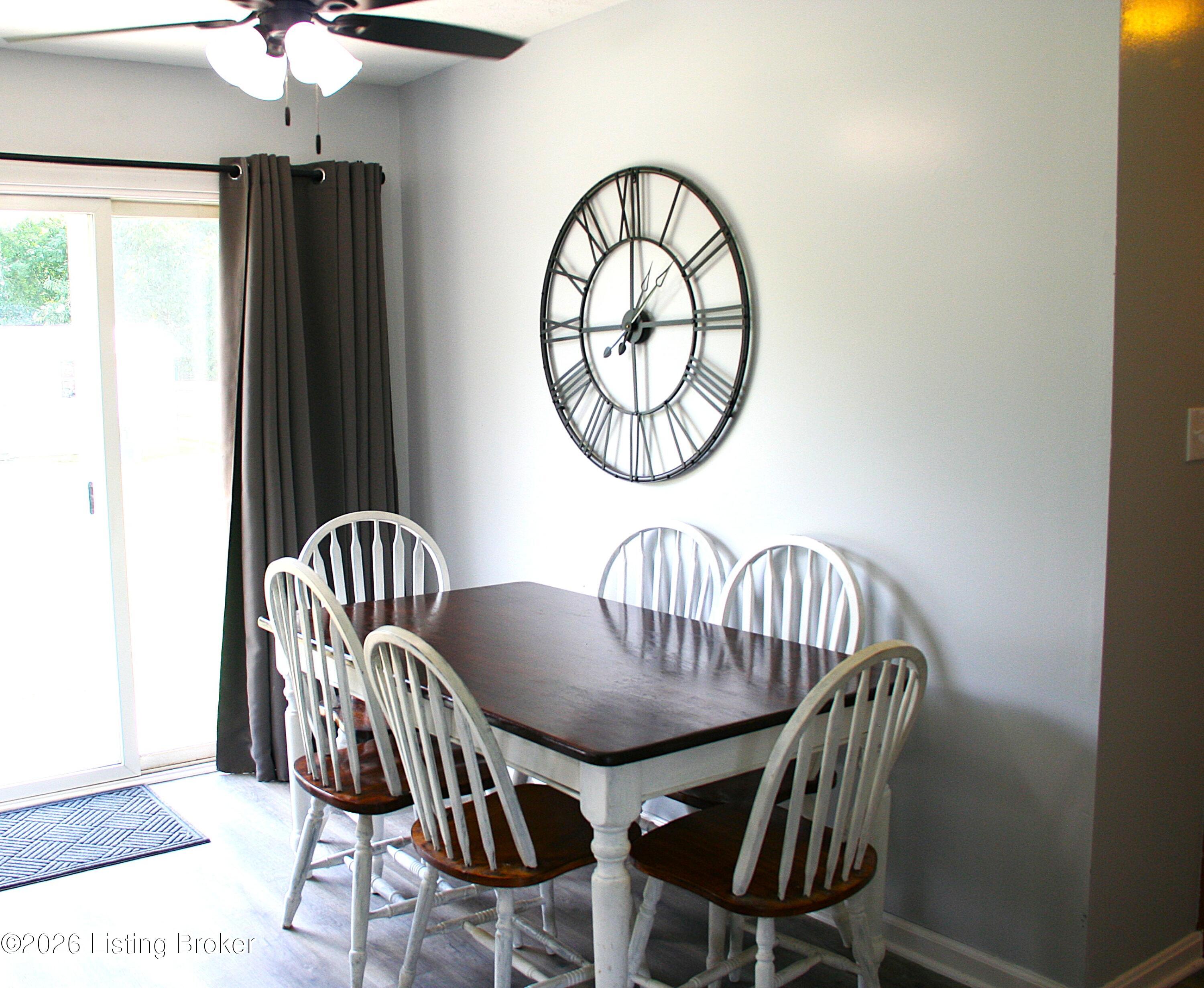 631 Flatlick Rd Property Photo 5