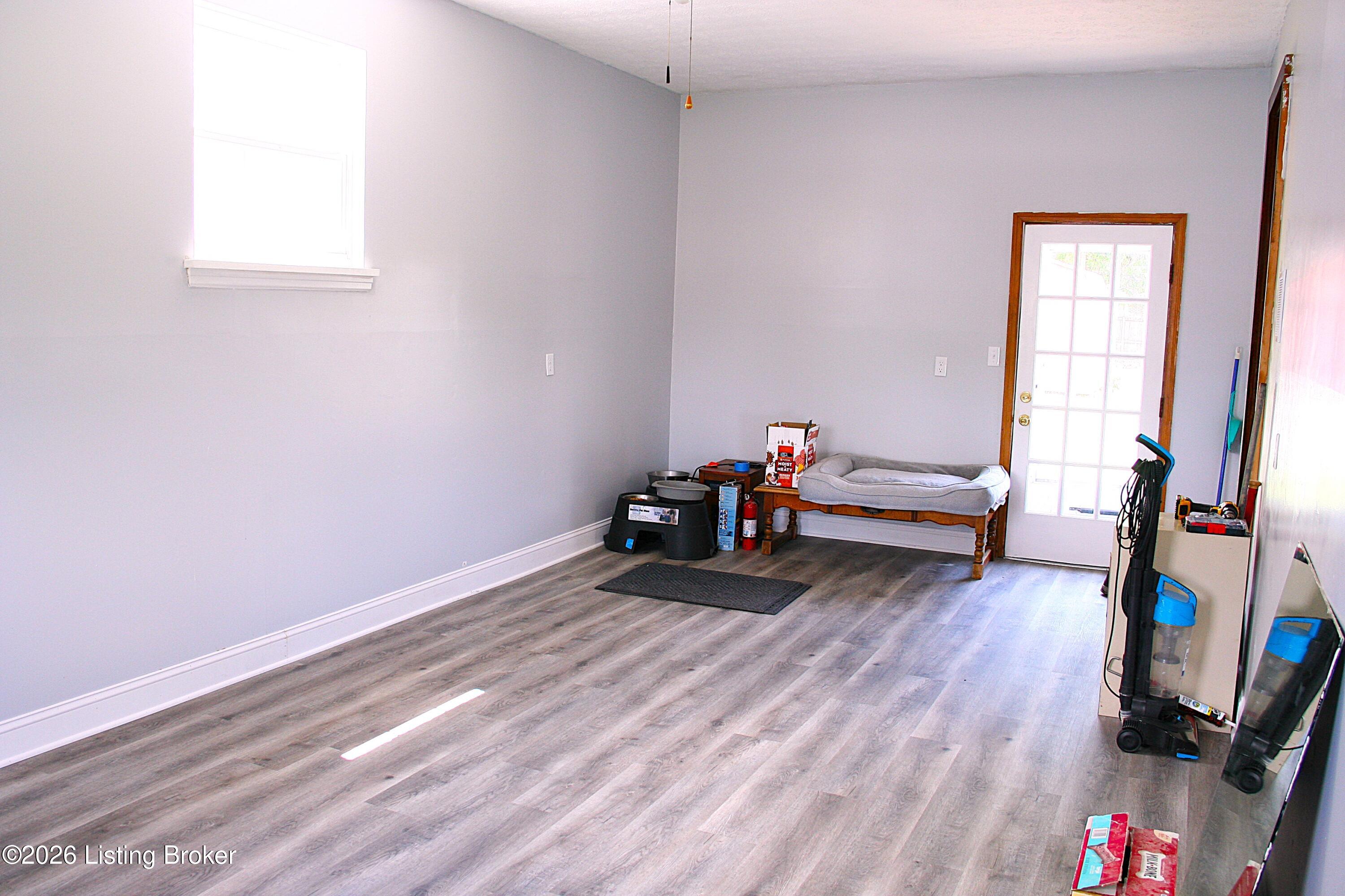 631 Flatlick Rd Property Photo 10